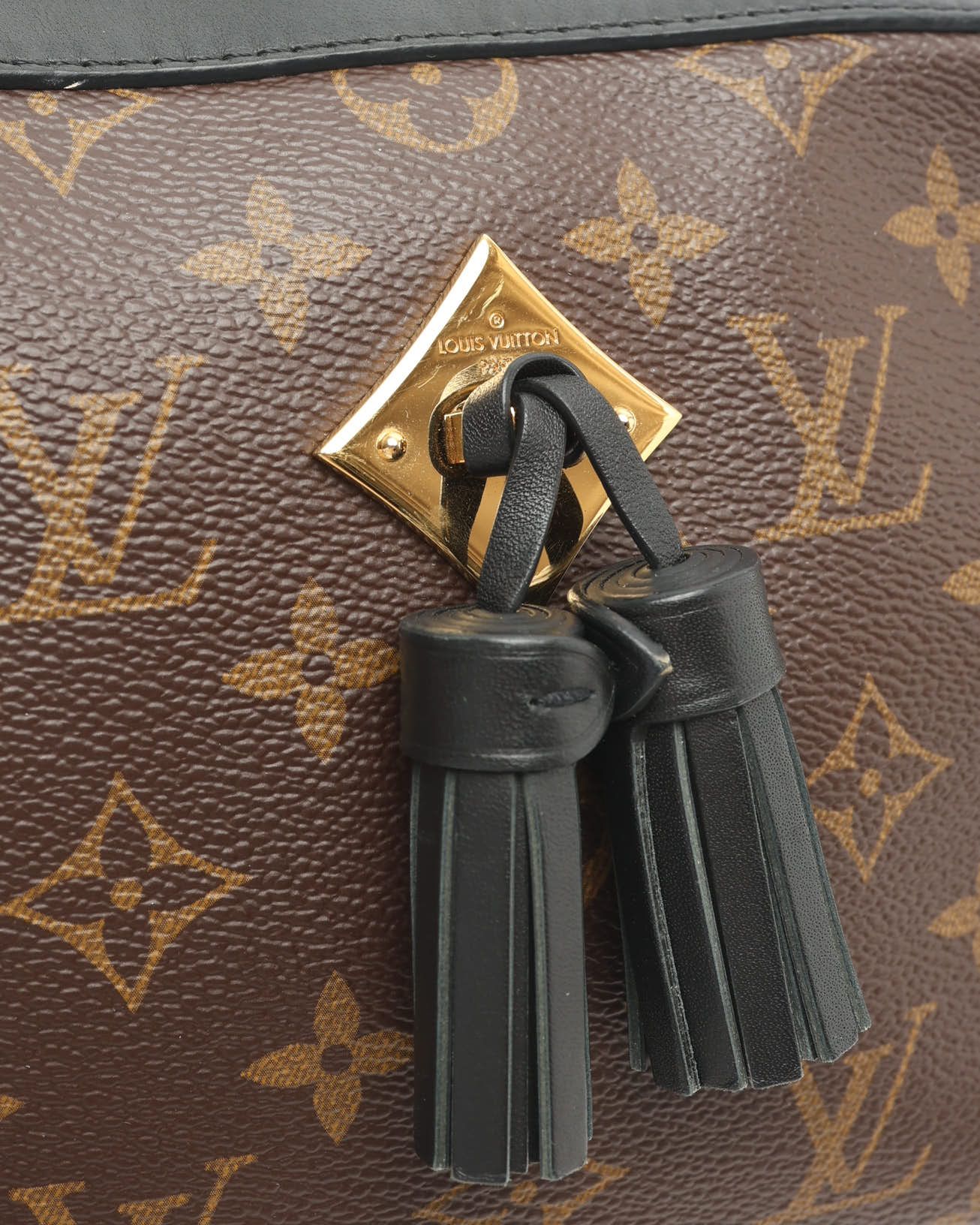 Pre-owned Louis Vuitton Monogram Saintonge Bag In Brown
