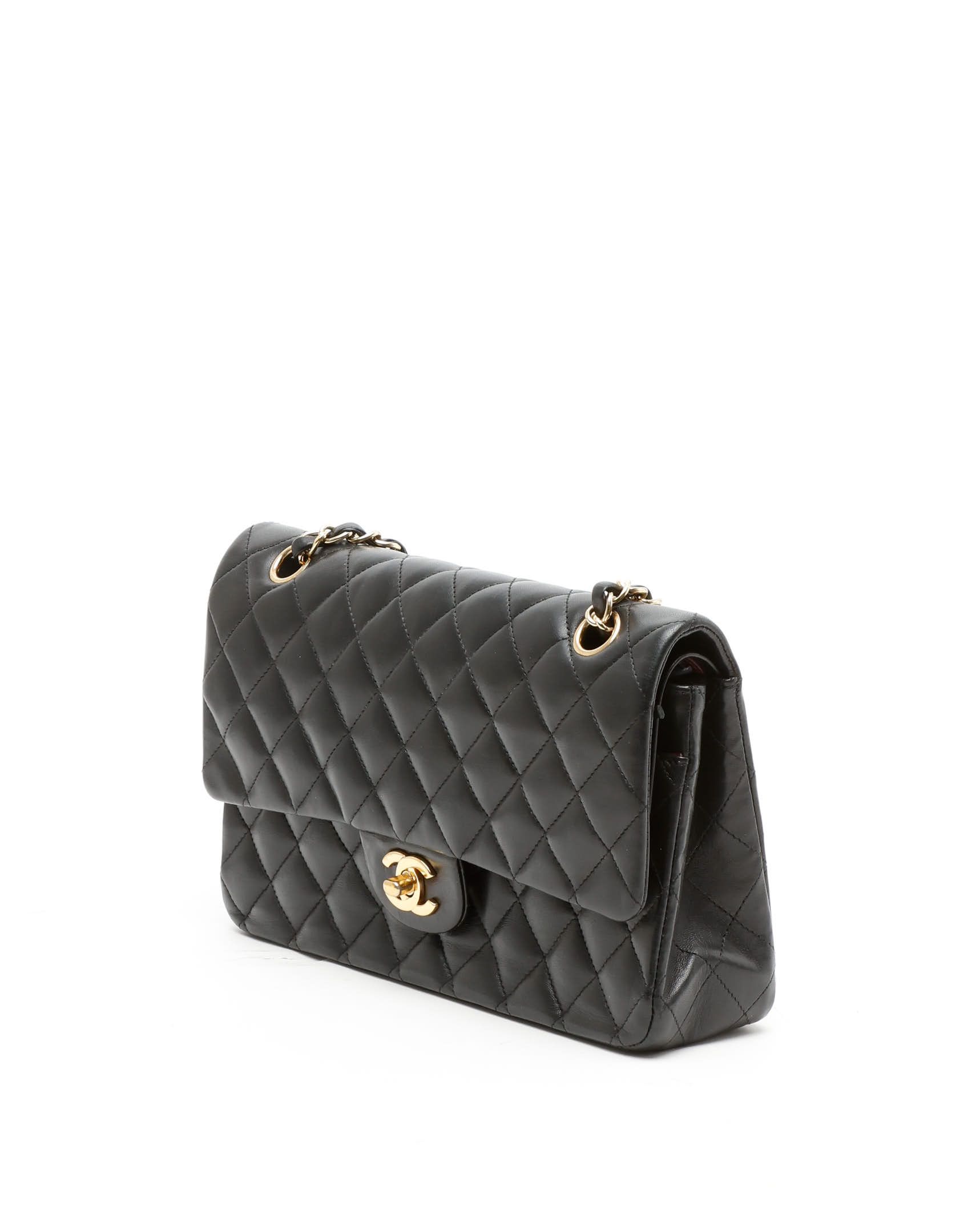 Pre-owned Chanel Classic Medium Double Flap Bag In Black