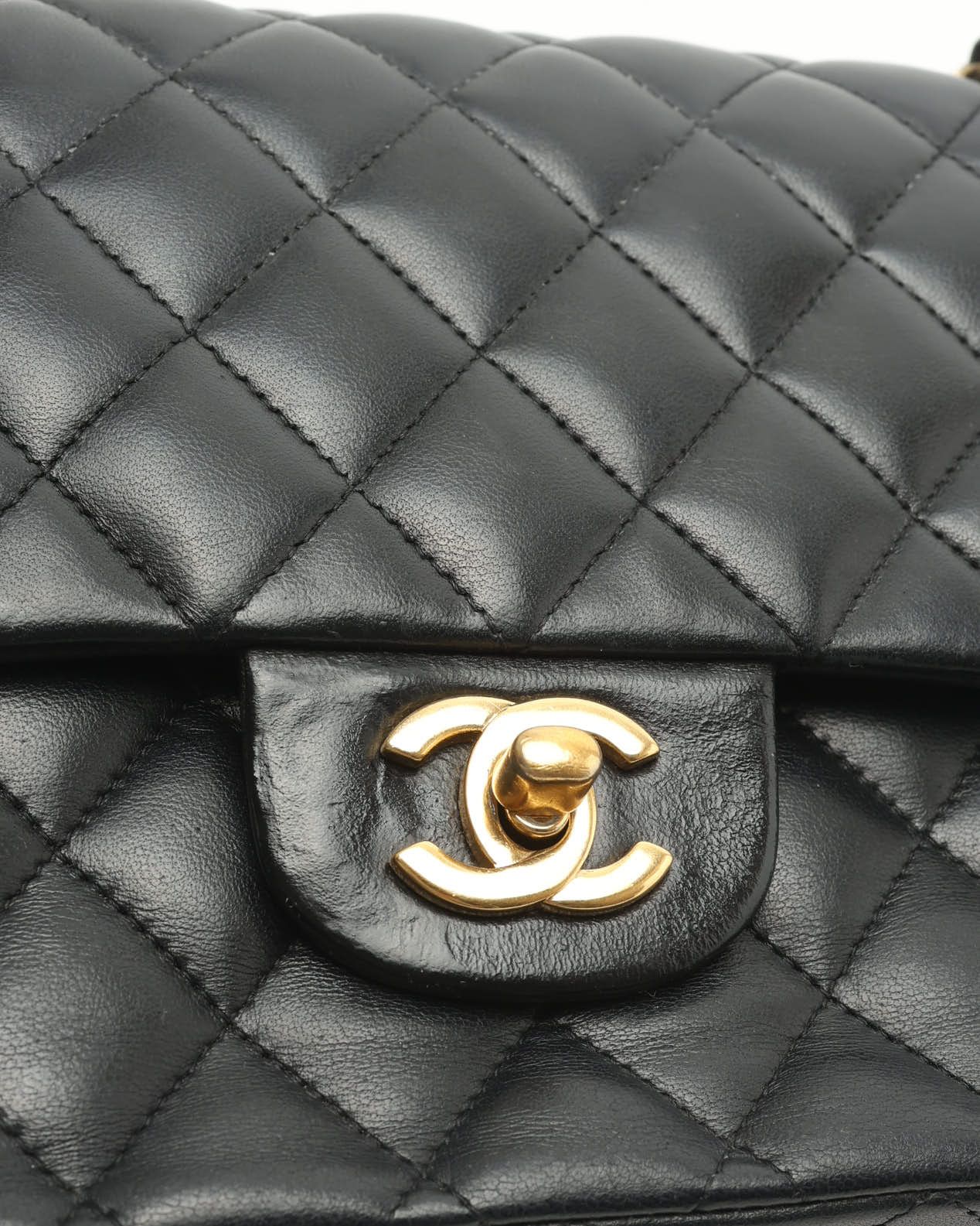 Pre-owned Chanel Classic Medium Double Flap Bag In Black