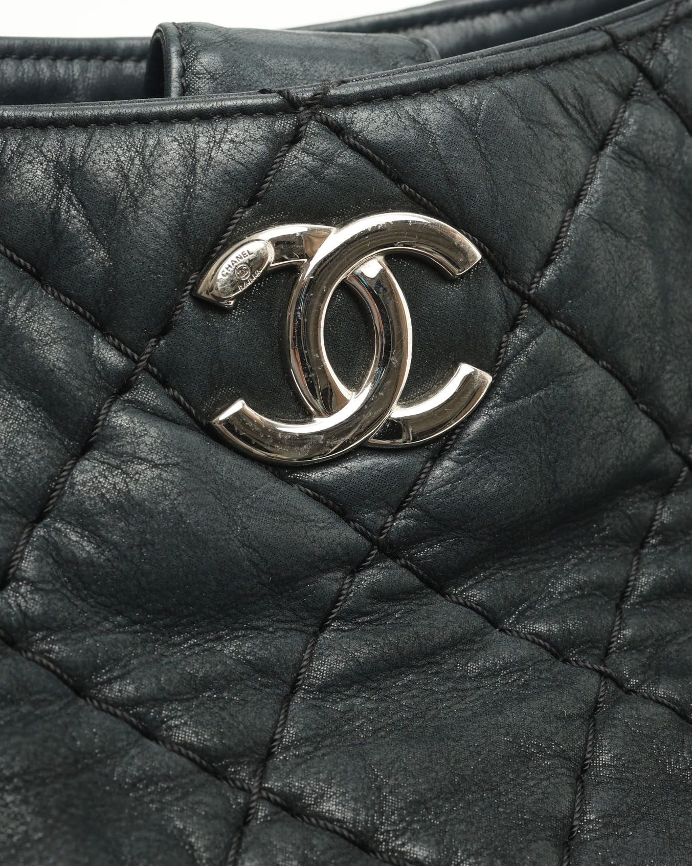 Pre-owned Chanel Outdoor Ligne Wild Stitch Tote Bag In Black