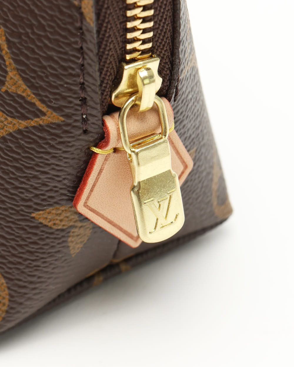Pre-owned Louis Vuitton Monogram Cosmetic Pouch In Brown
