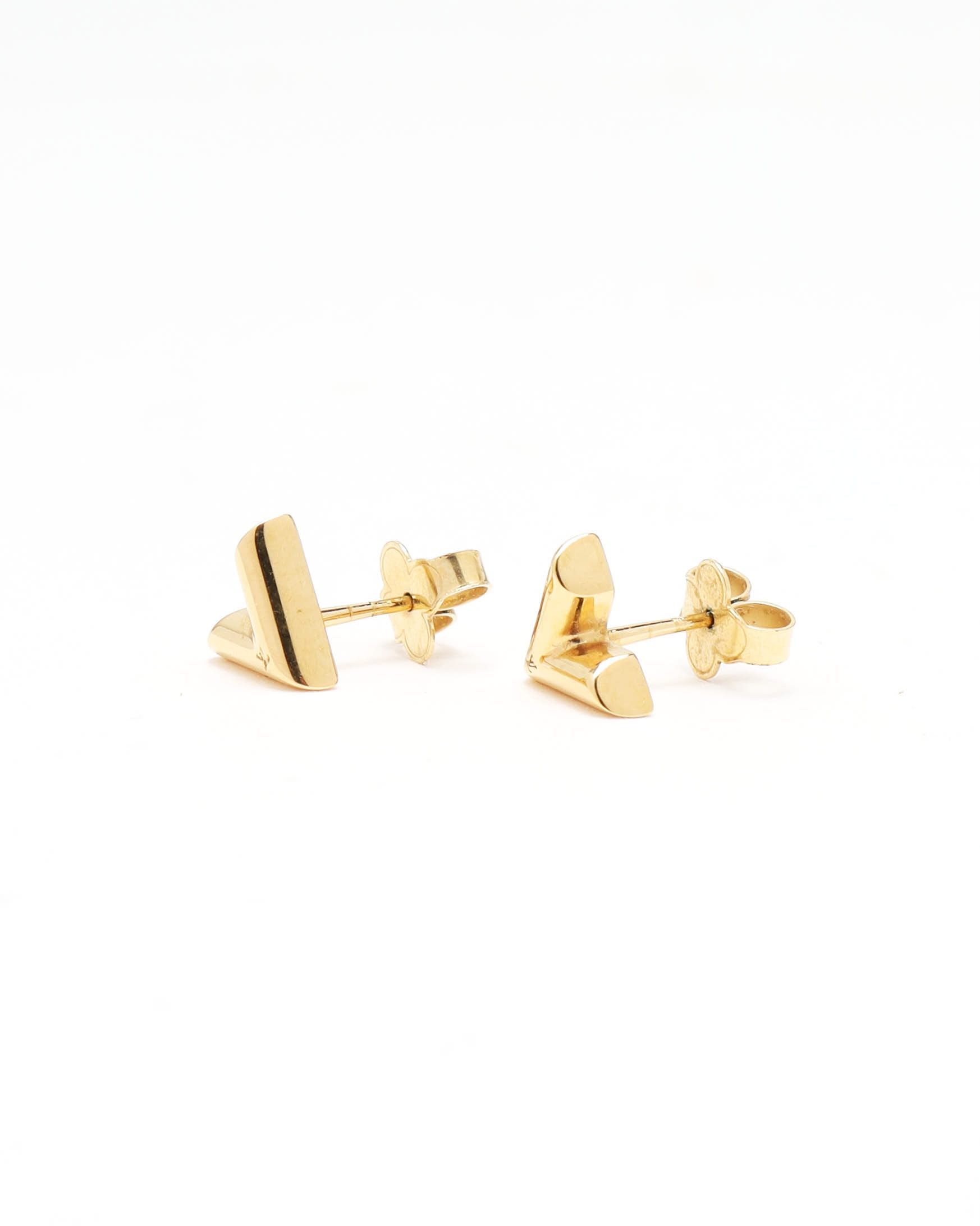 Pre-owned Louis Vuitton Essential V Stud Earrings In Gold