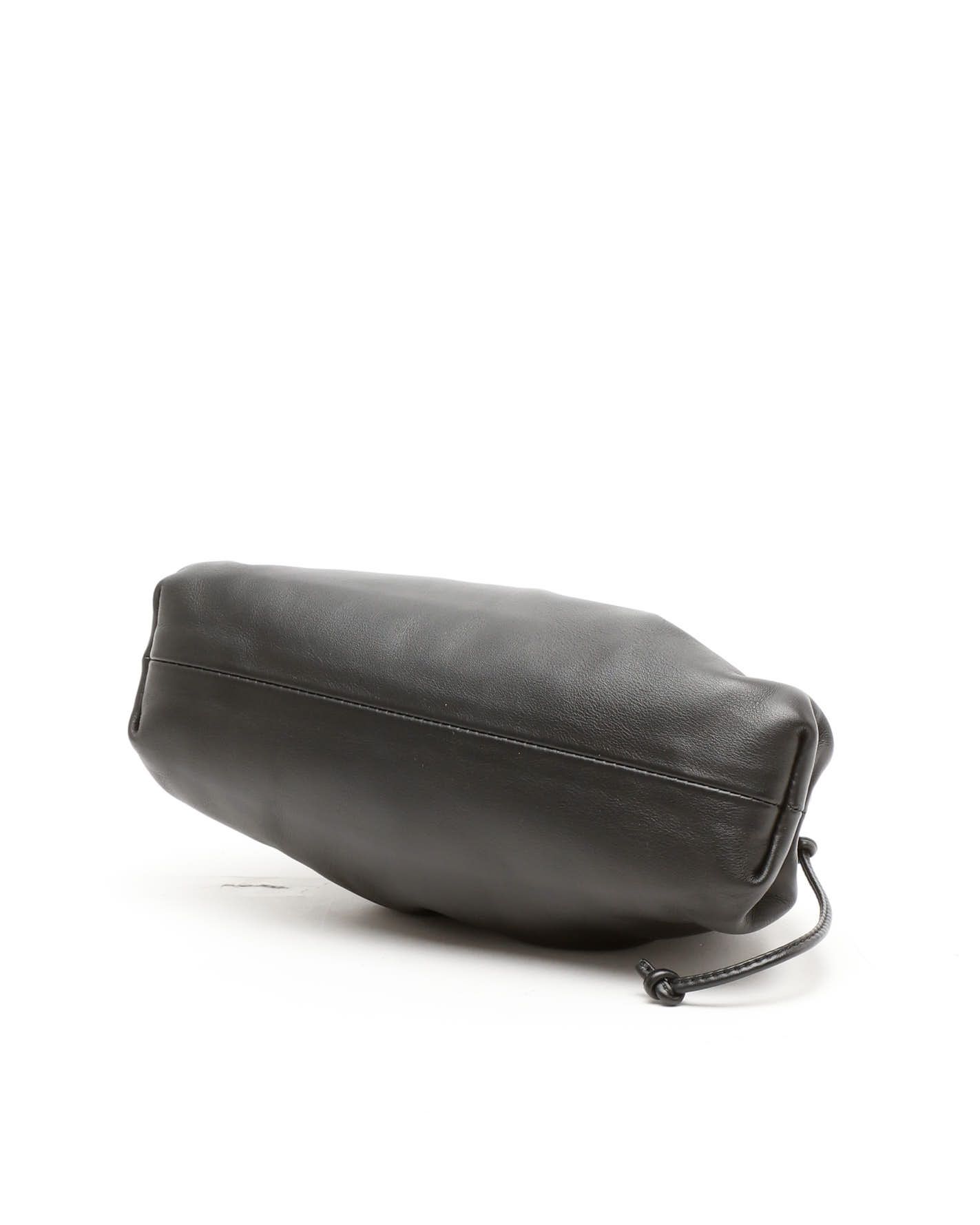 Bottega Veneta Mini The Pouch Bag In Black