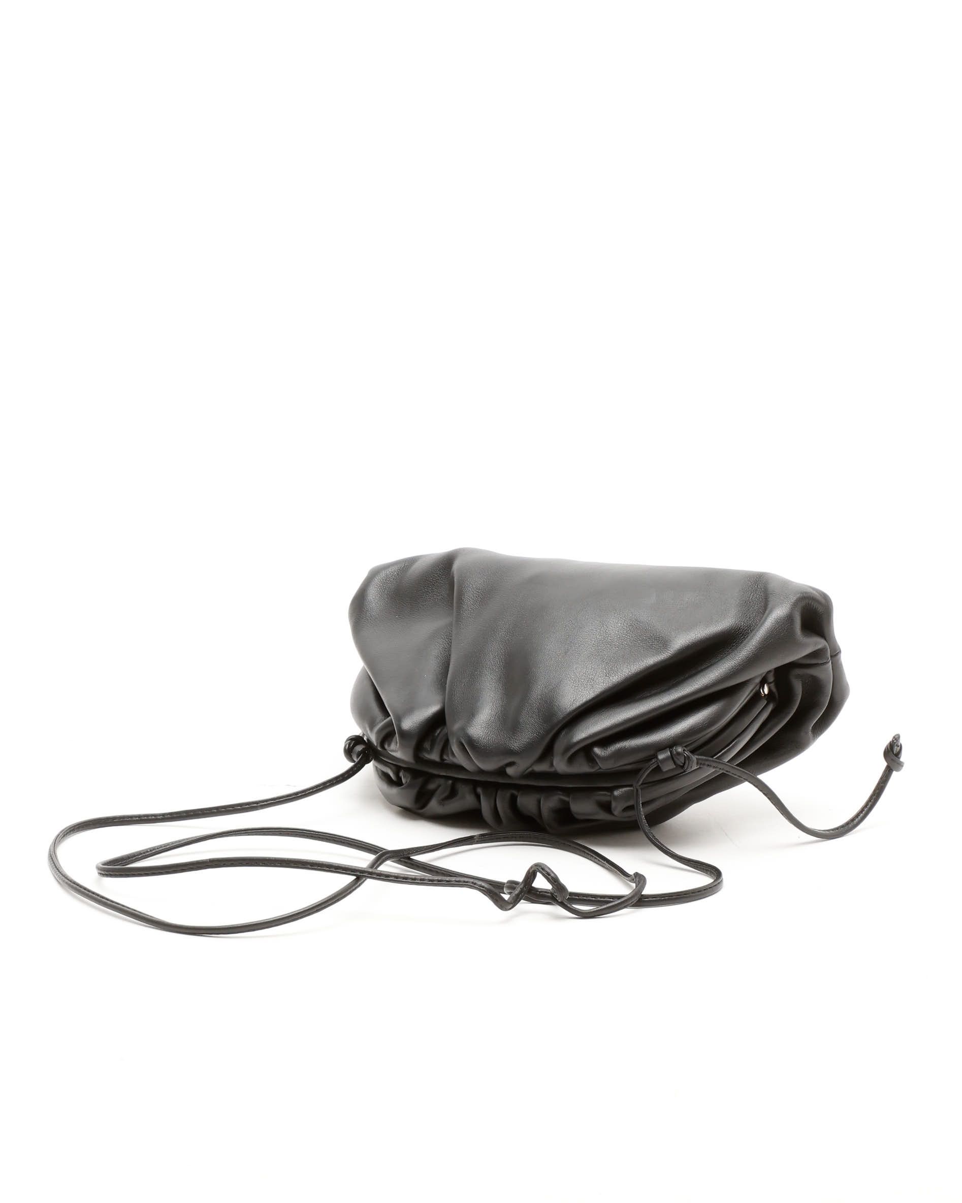 Bottega Veneta Mini The Pouch Bag In Black