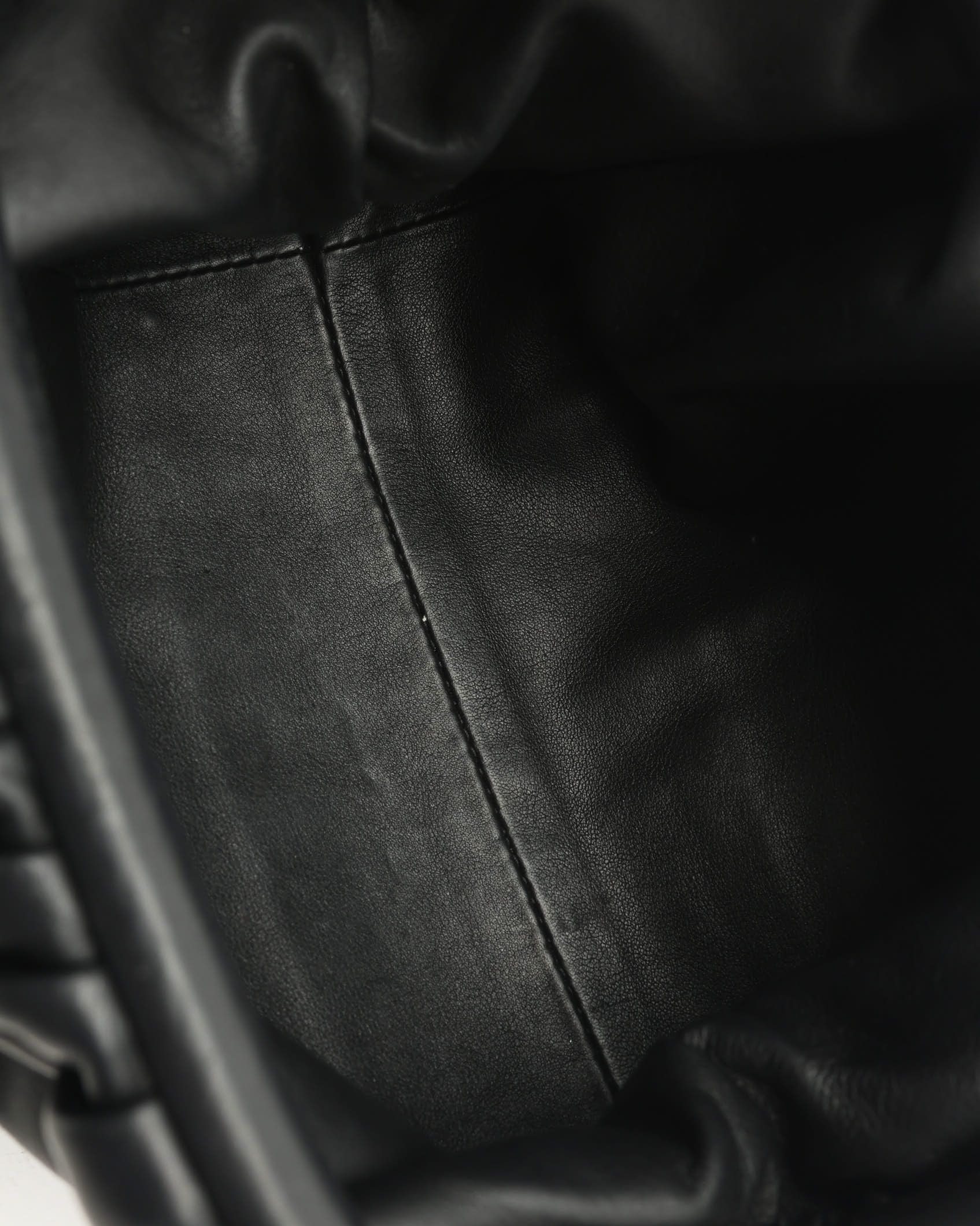 Bottega Veneta Mini The Pouch Bag In Black