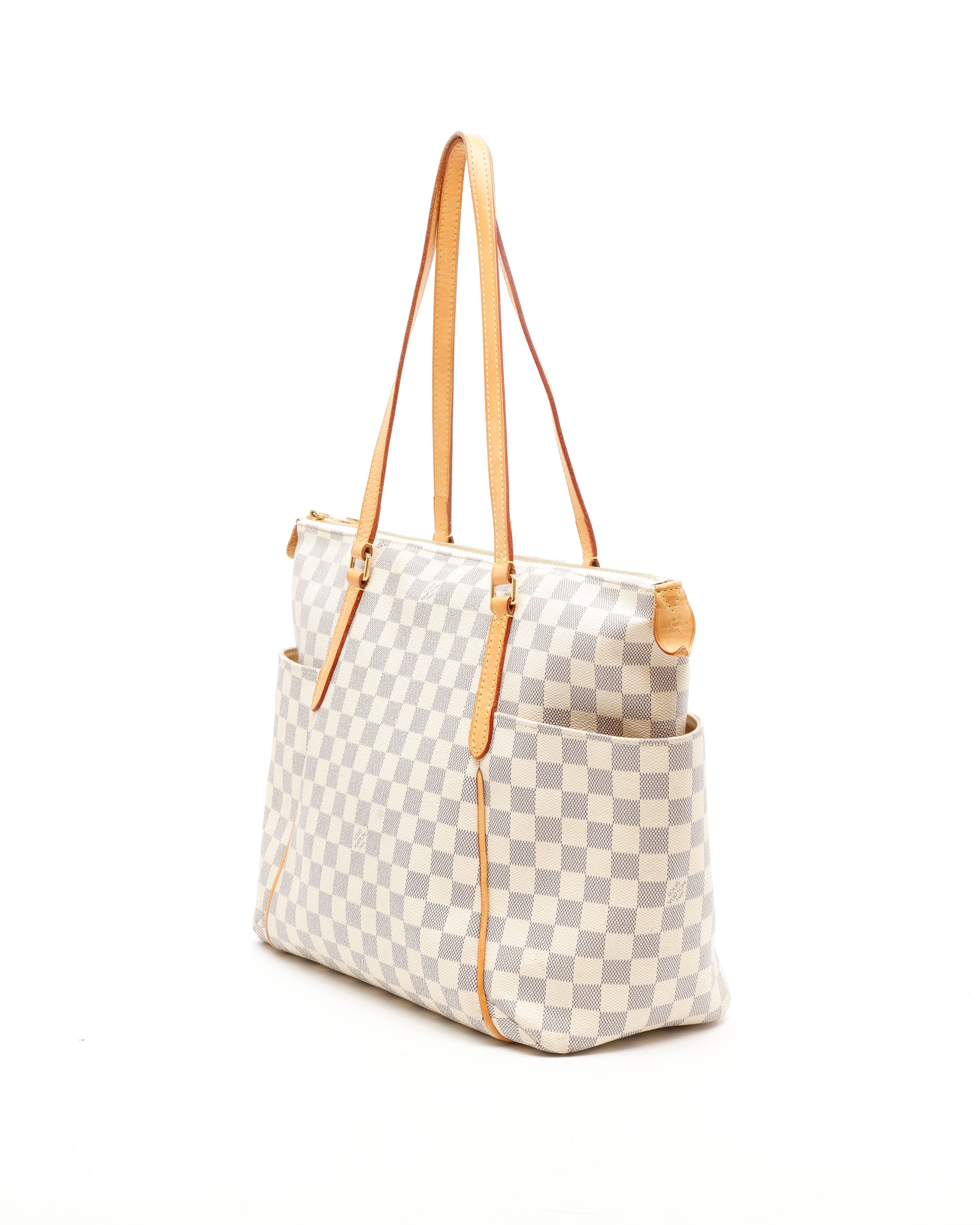 Pre-owned Louis Vuitton Damier Azur Totally Mm Bag In White