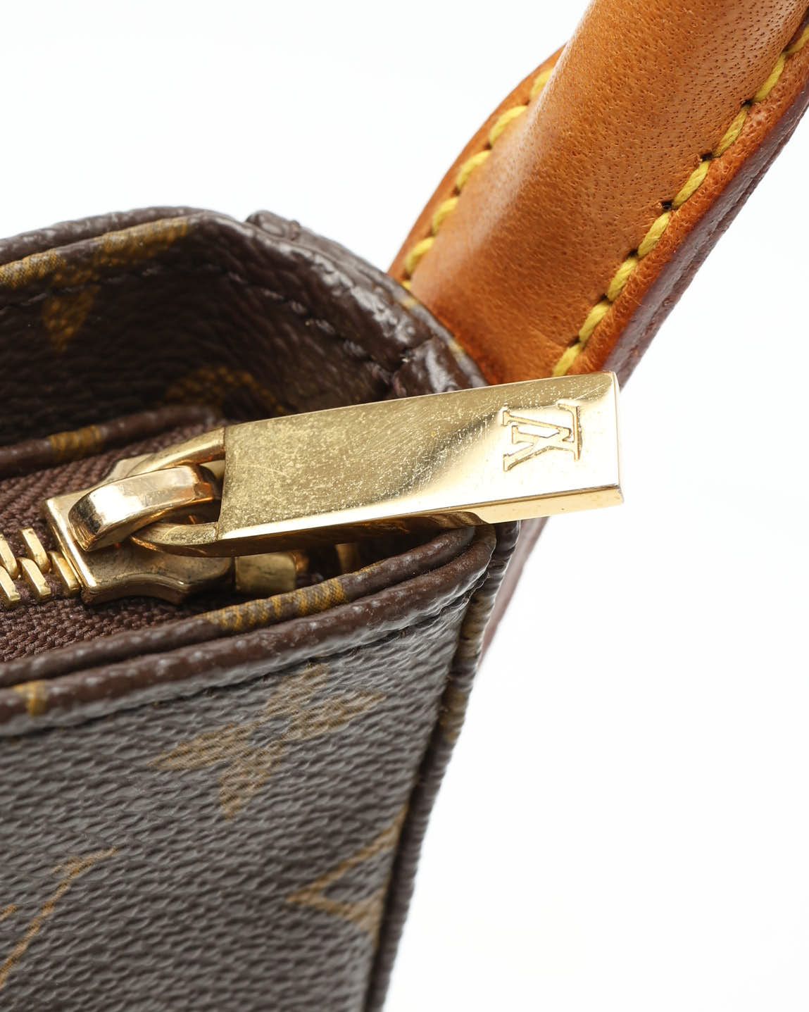 Pre-owned Louis Vuitton Monogram Looping Mm Bag In Brown