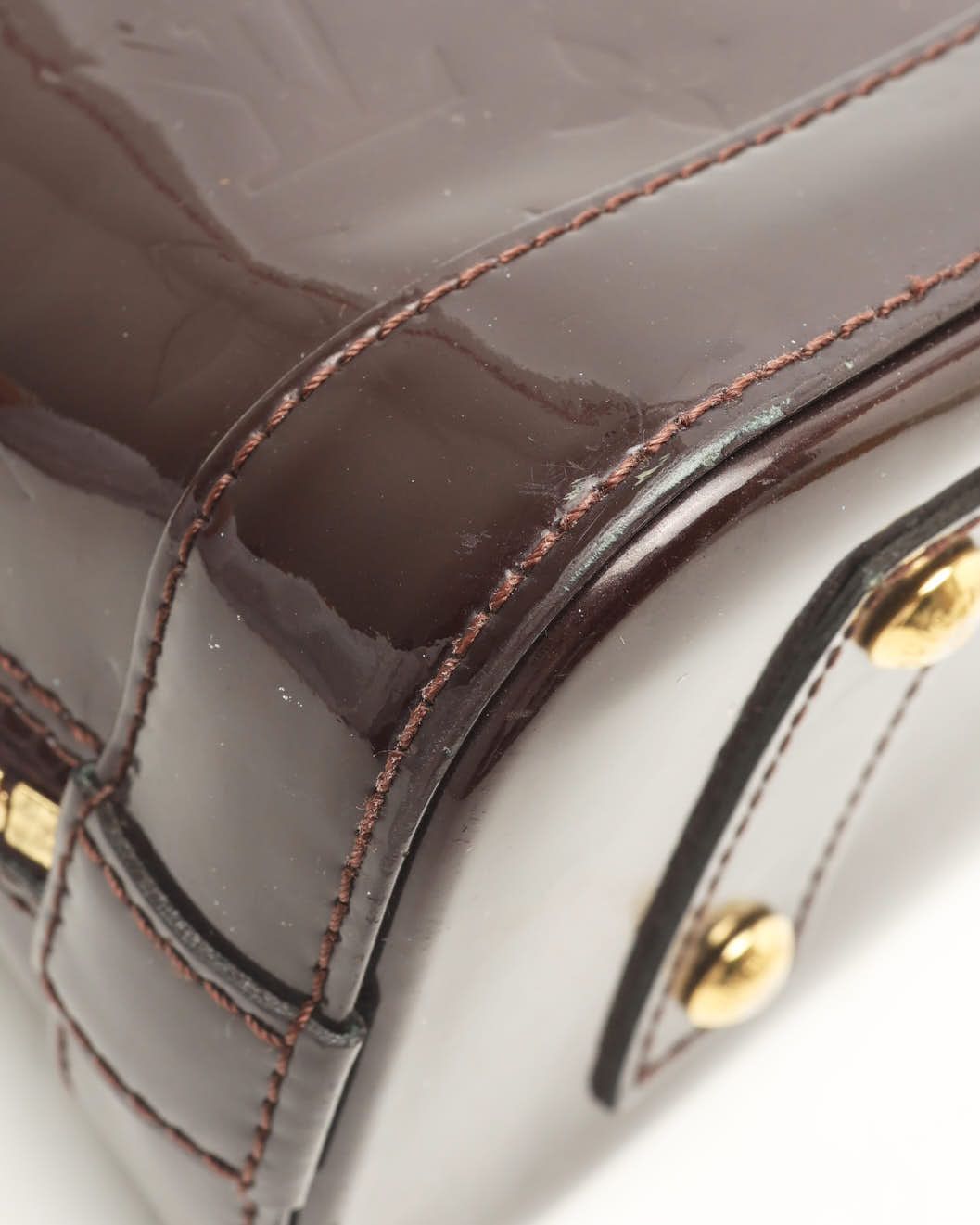 Pre-owned Louis Vuitton Vernis Alma Bb Bag In Burgundy