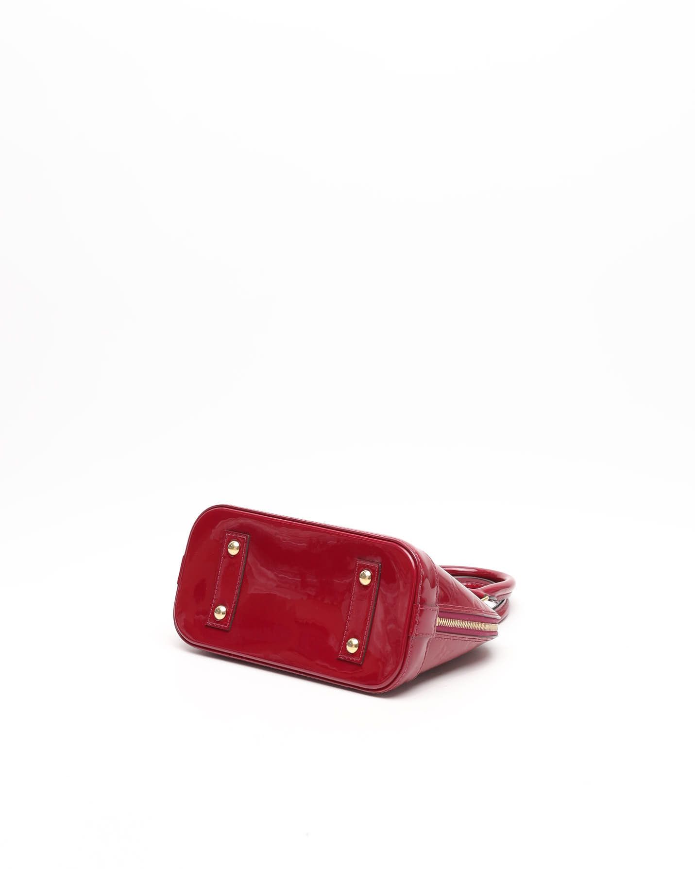 Pre-owned Louis Vuitton Vernis Alma Bb Bag In Red