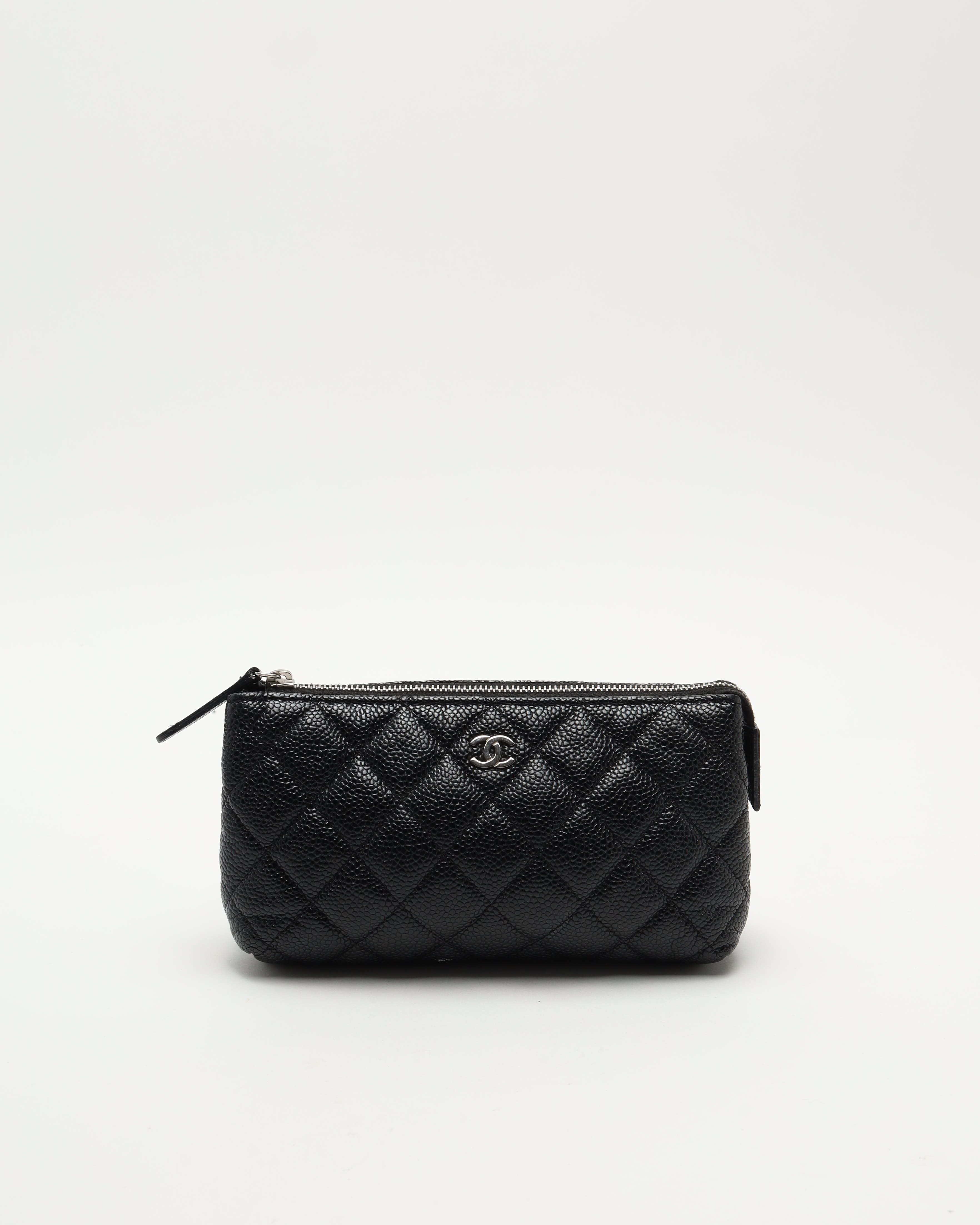 Pre-owned Chanel Caviar Skin Pouch In Black