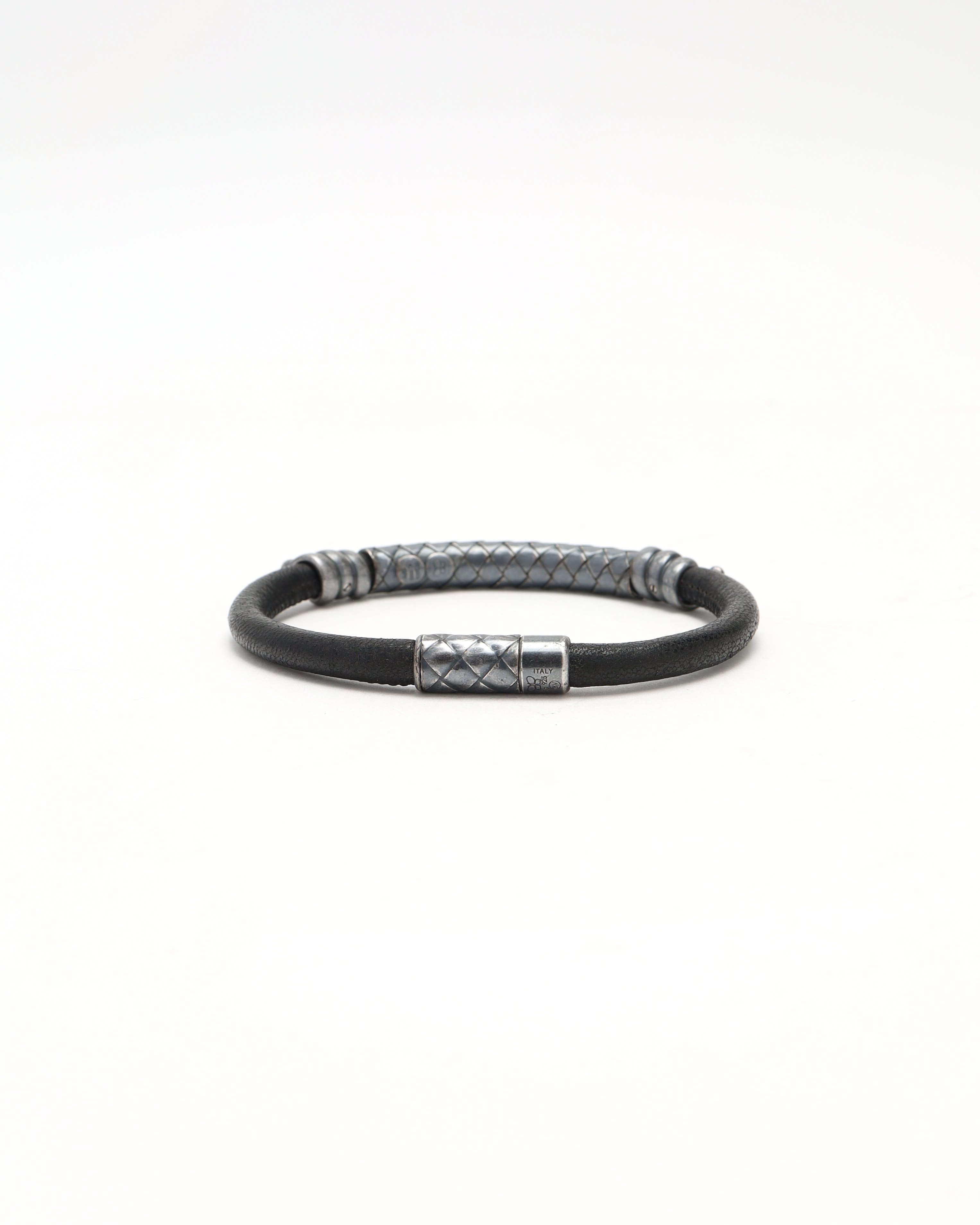 Bottega Veneta Intrecciato Leather Bracelet In Black