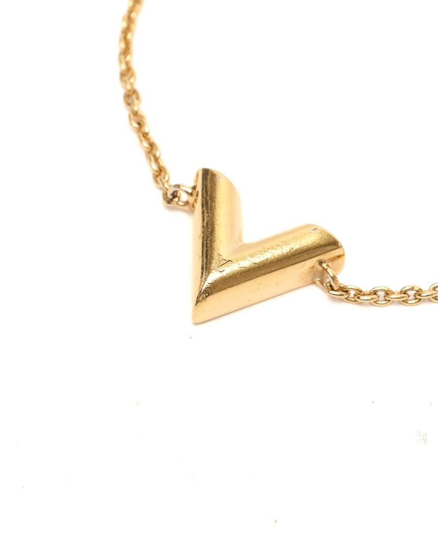 Pre-owned Louis Vuitton Essential V Bracelet In Gold