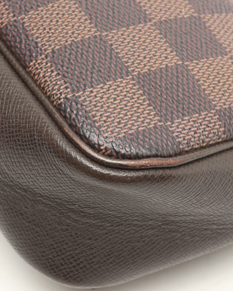 Pre-owned Louis Vuitton Damier Ebene Truth Makeup Bag In Brown
