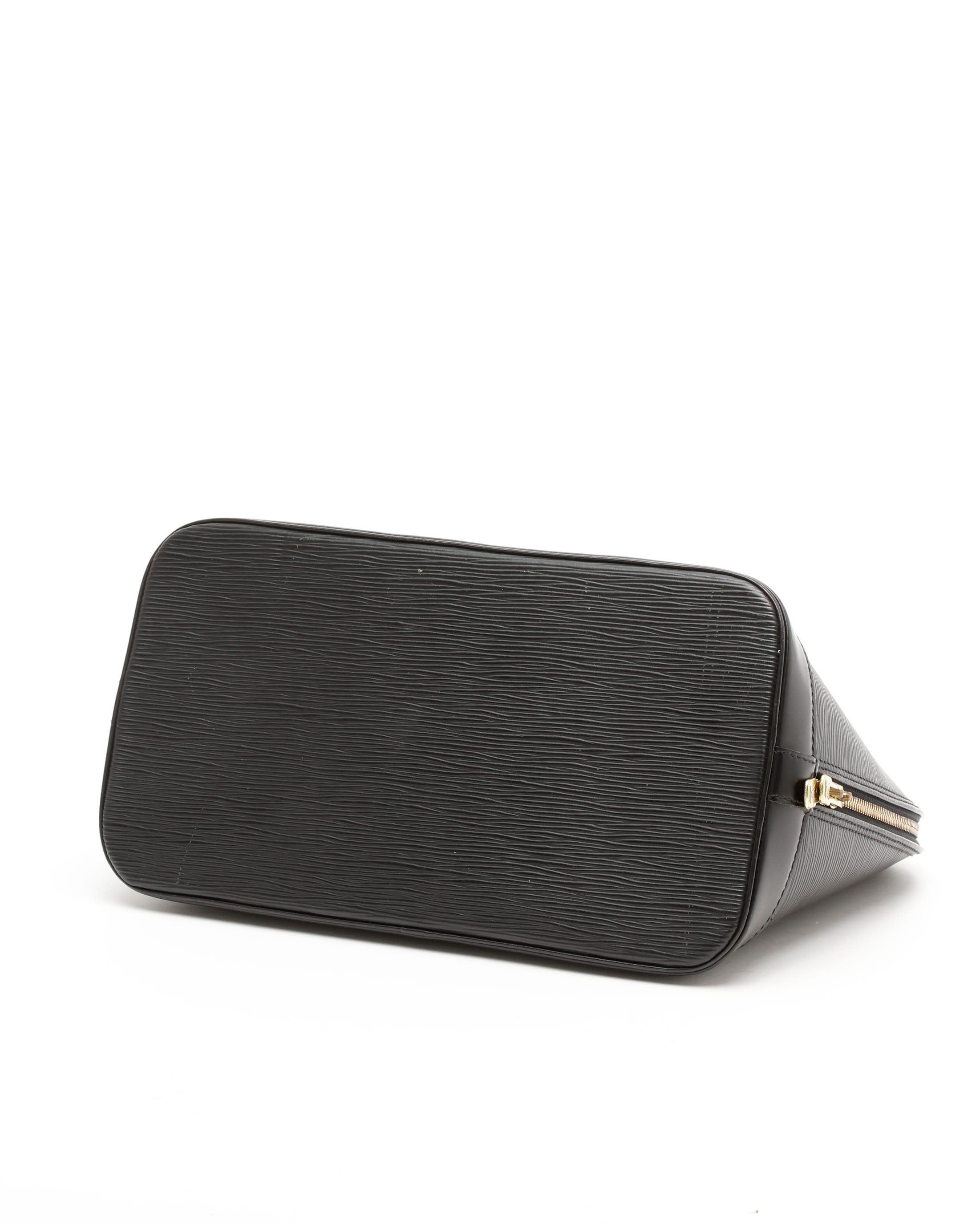 Pre-owned Louis Vuitton Epi Alma Pm In Black