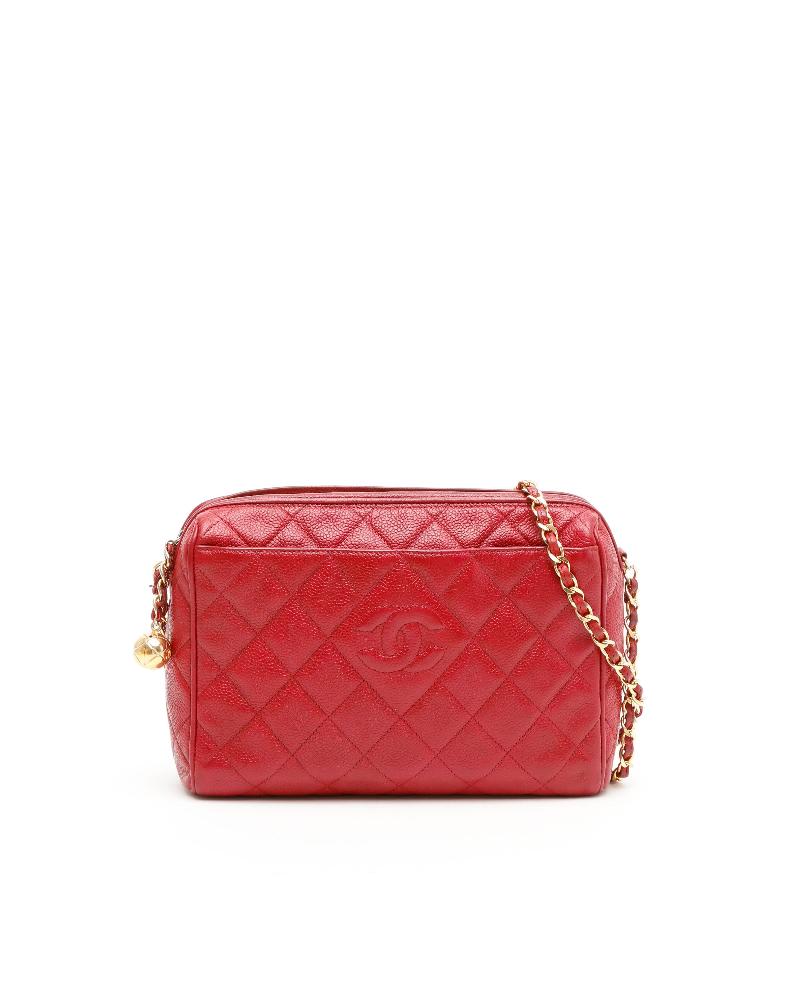 Click to view more detailed imagery on our partner's website Pre-owned Chanel Cc Caviar Camera Bag In Red
