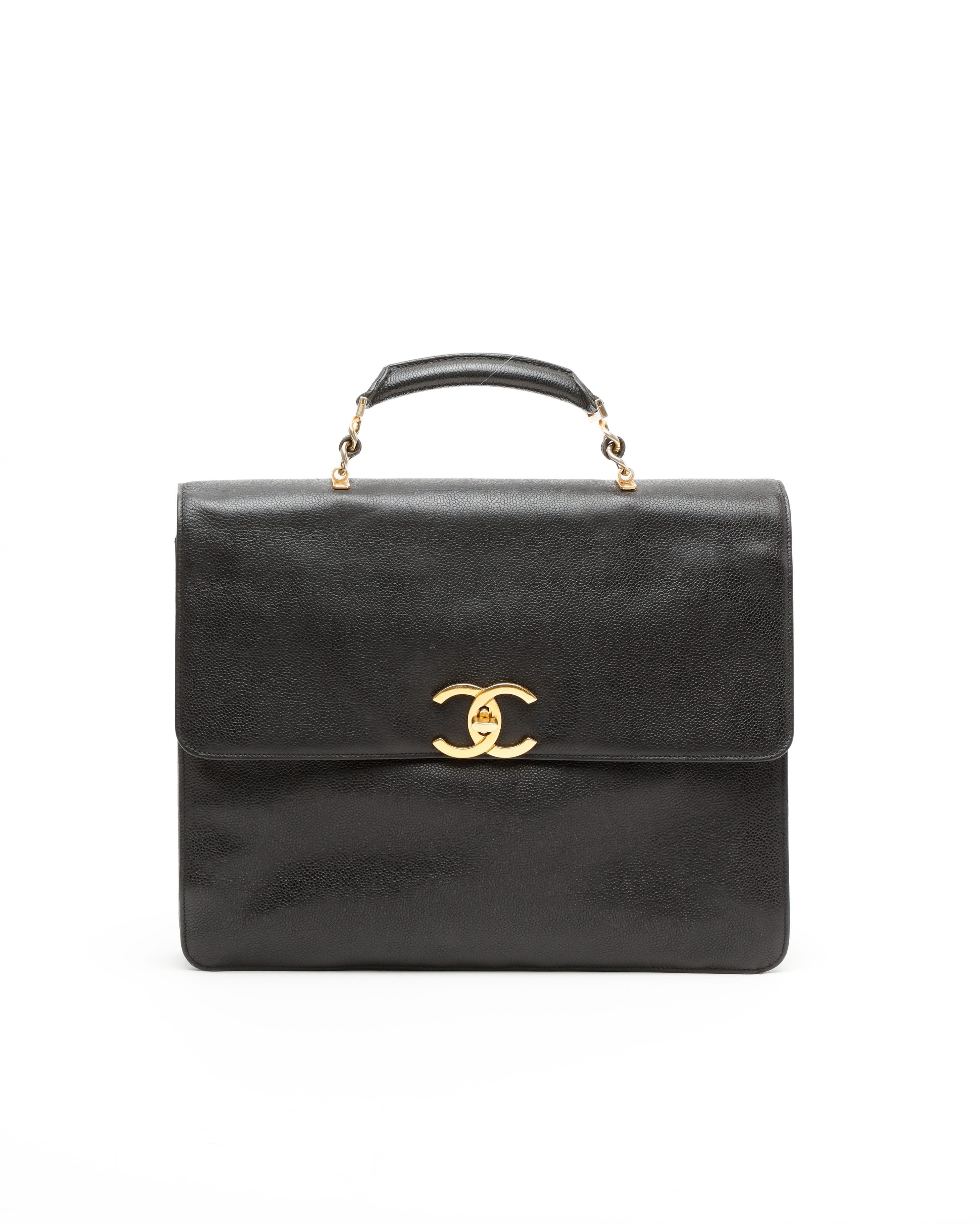 Click to view more detailed imagery on our partner's website Pre-owned Chanel Cc Caviar Business Bag In Black