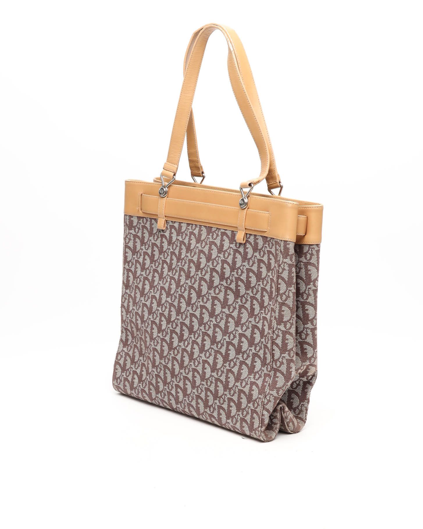 Dior Christian Oblique Pocket Tote Bag In Brown