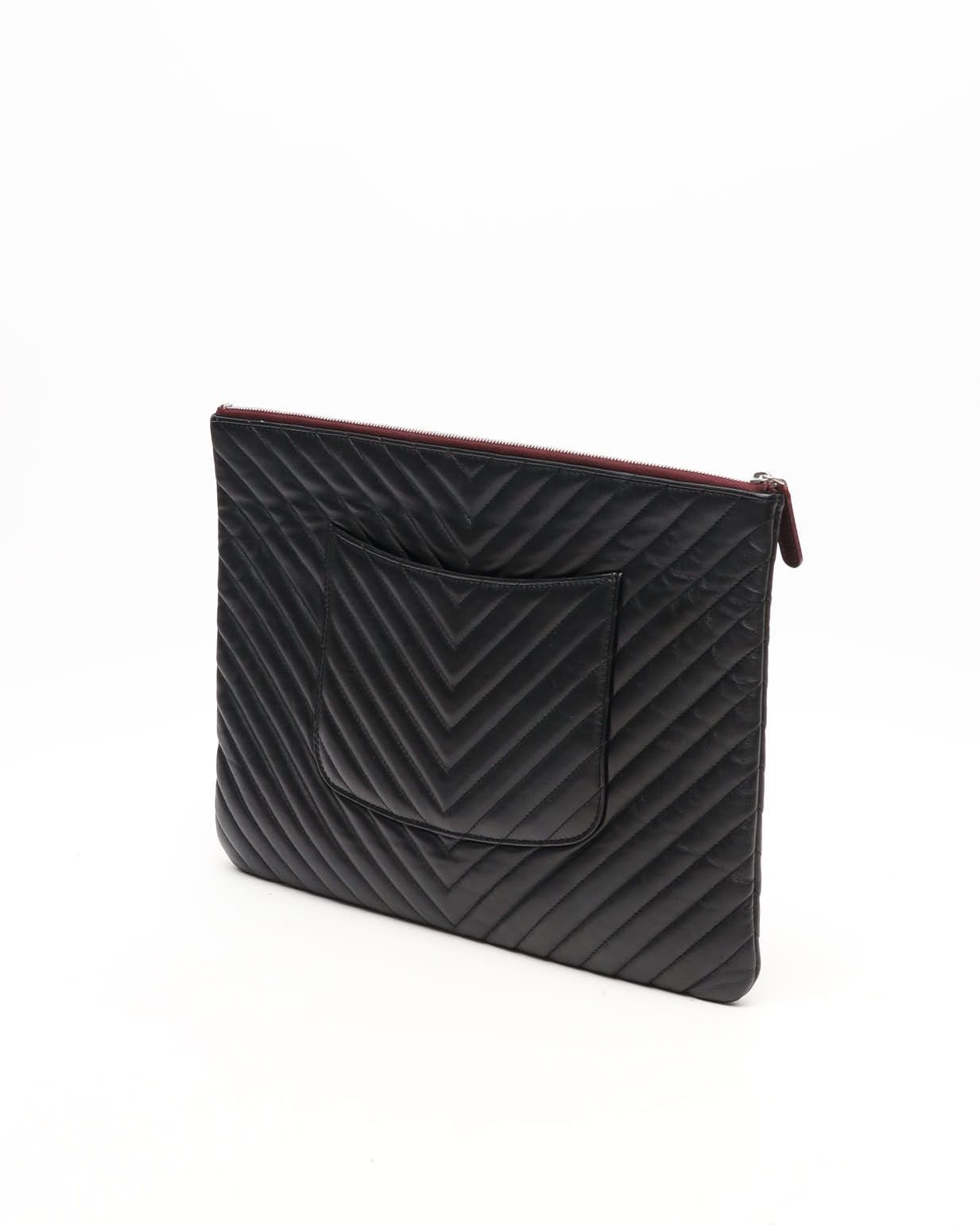 CHANEL Pre-owned Chevron Quilted Clutch Bag In Black