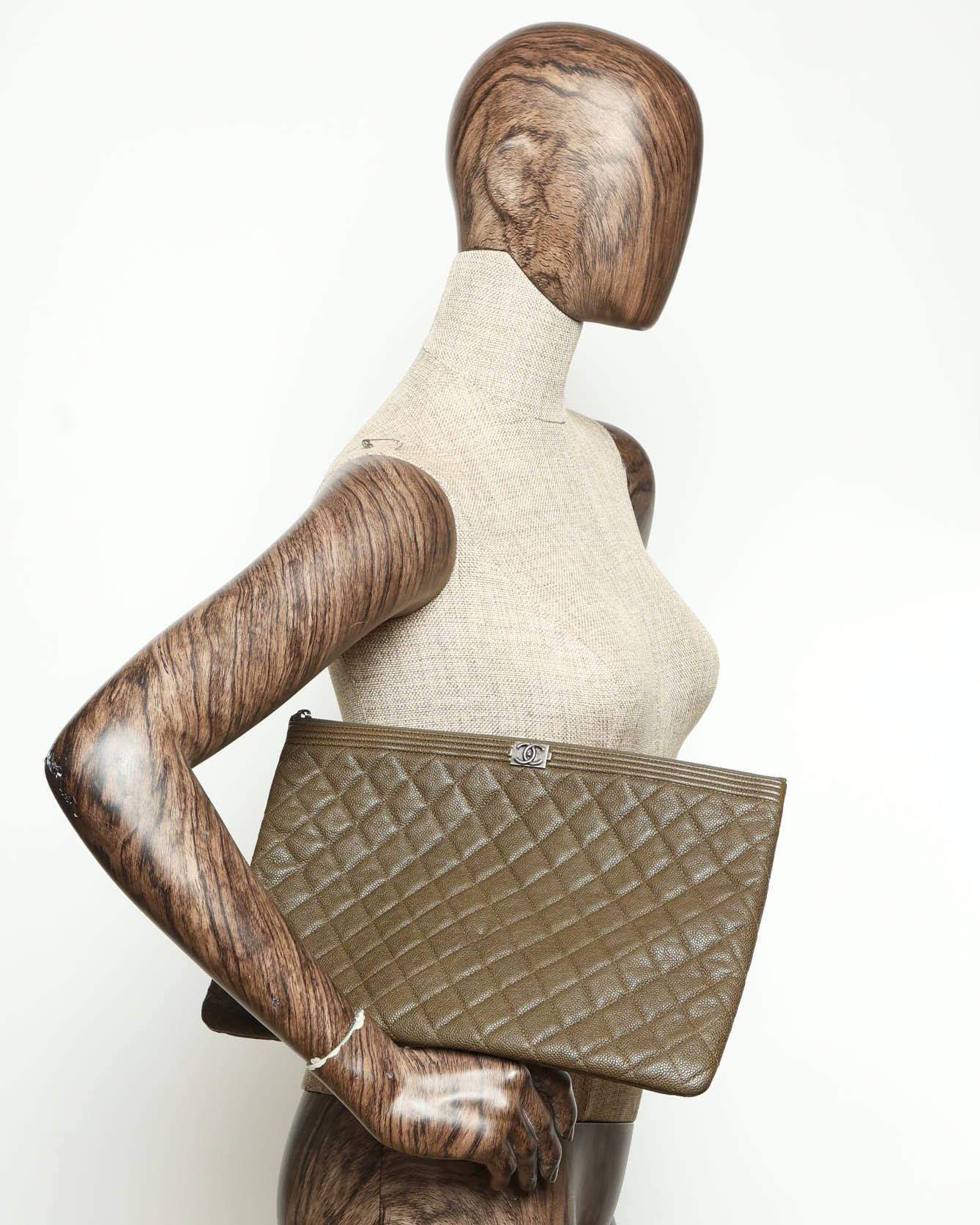 Pre-owned Chanel Caviar Khaki Boy Clutch Bag, Fits 14-inch Laptop In Green