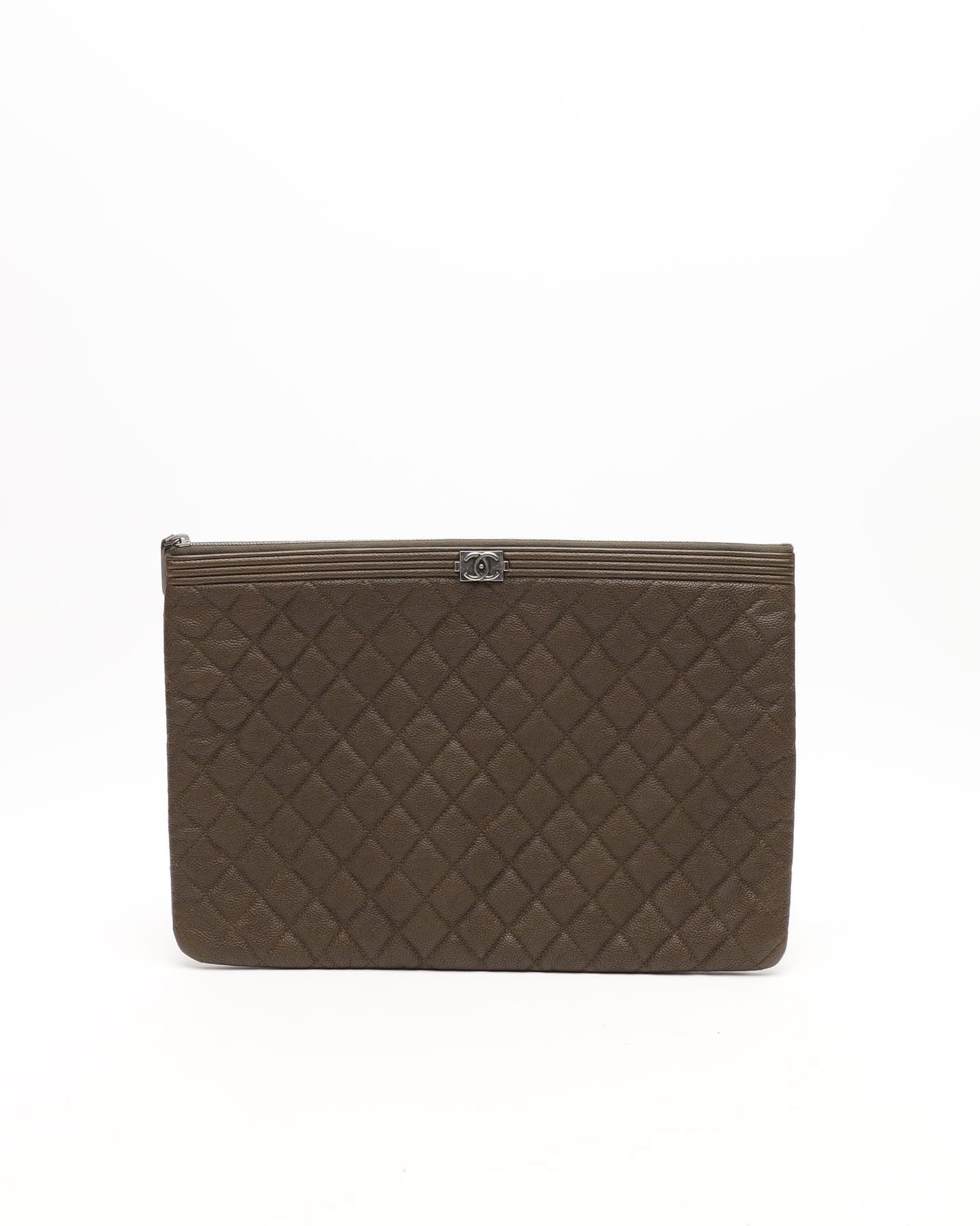 Pre-owned Chanel Caviar Khaki Boy Clutch Bag, Fits 14-inch Laptop In Green