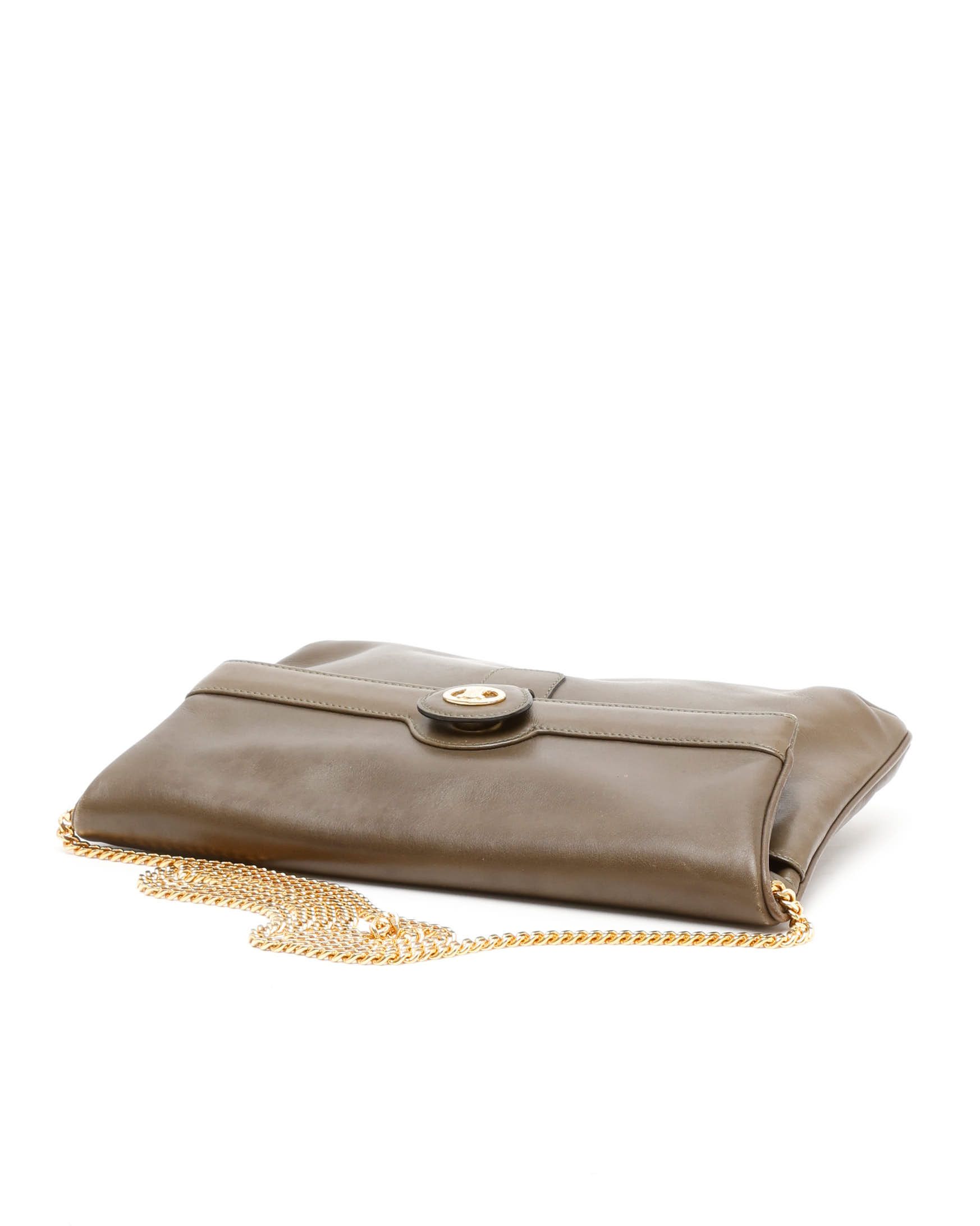 Celine Céline Triomphe Chain Clutch Bag In Brown