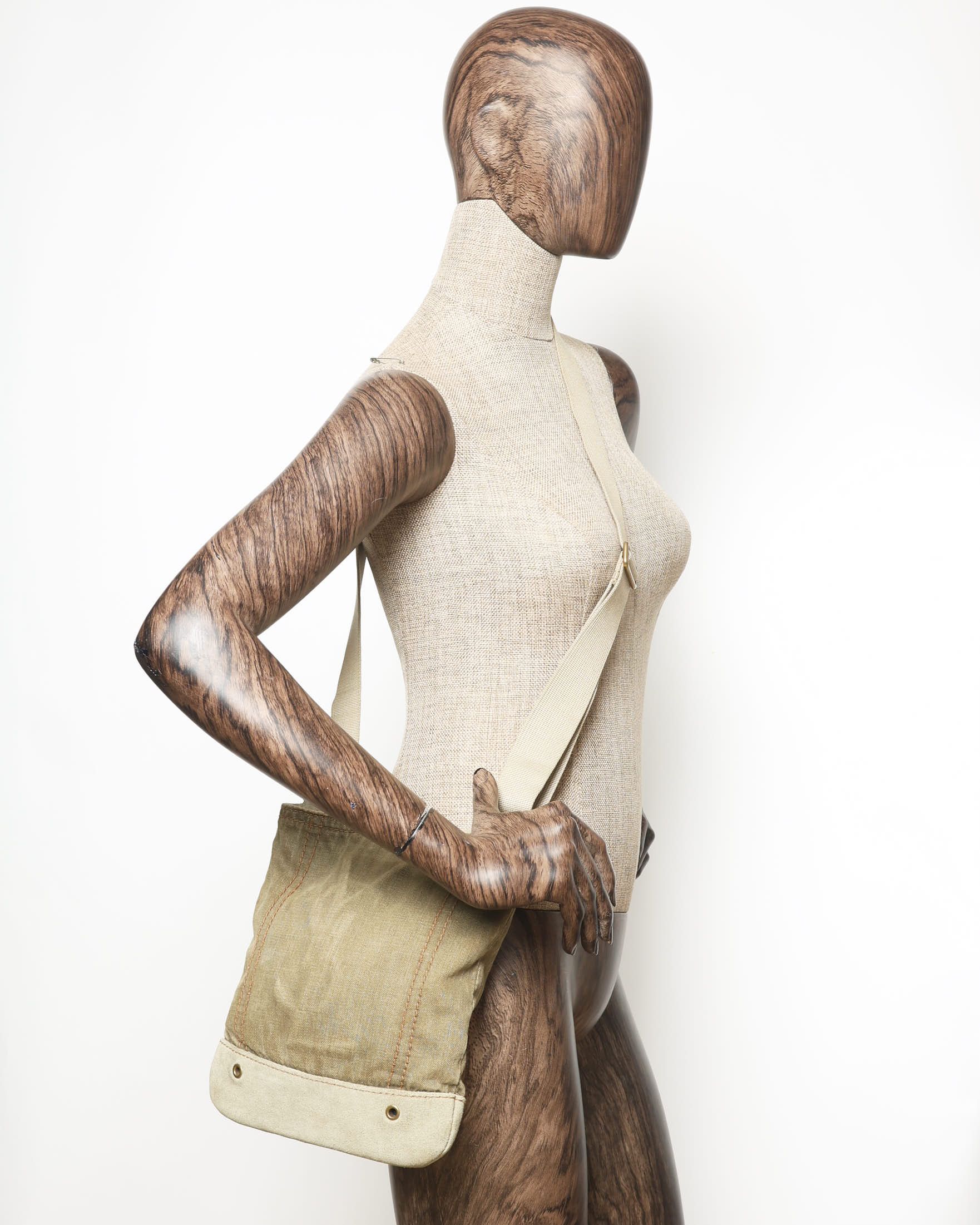 Saint Laurent Logo Shoulder Bag In Neutral