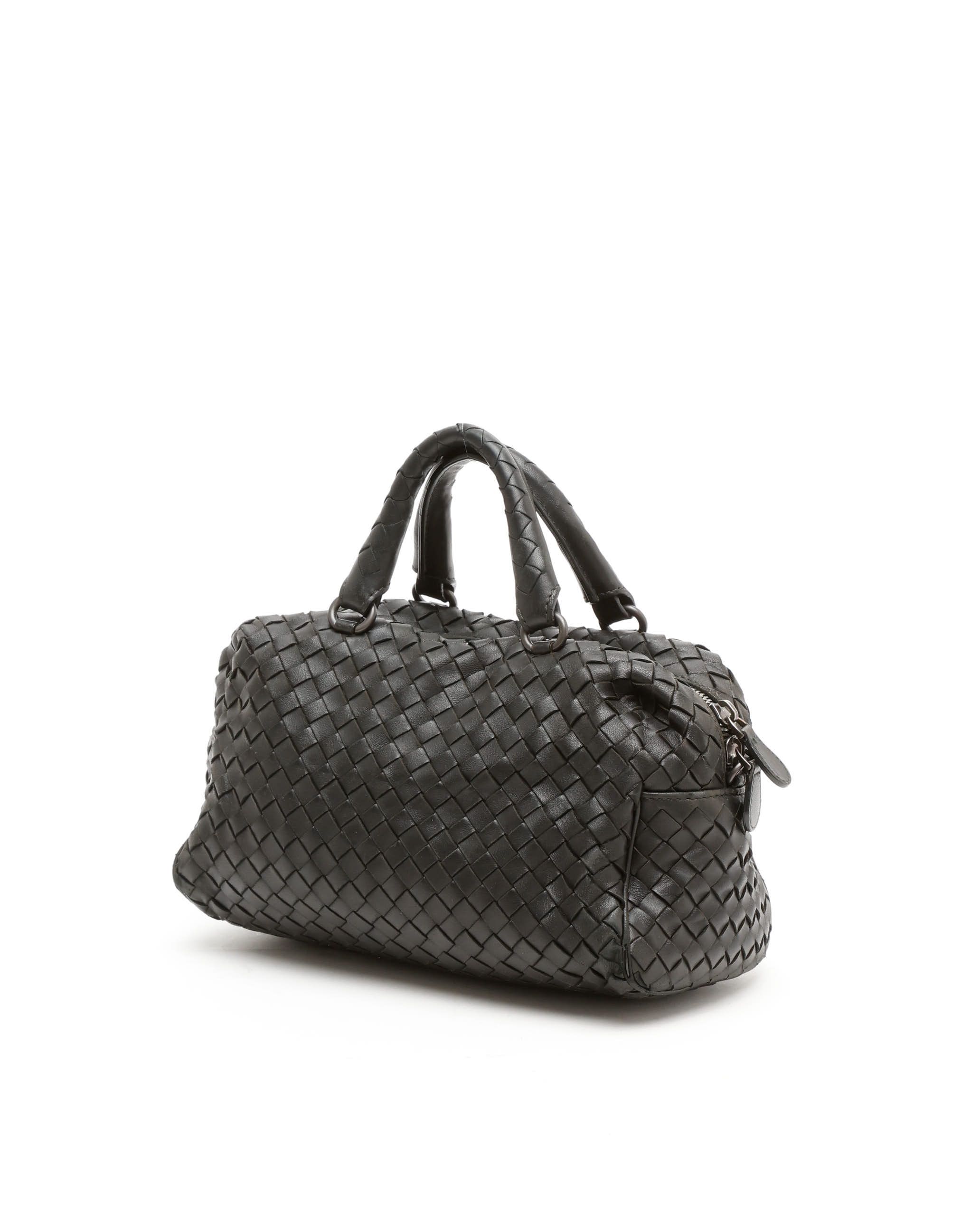 Bottega Veneta Intrecciato Handbag In Black