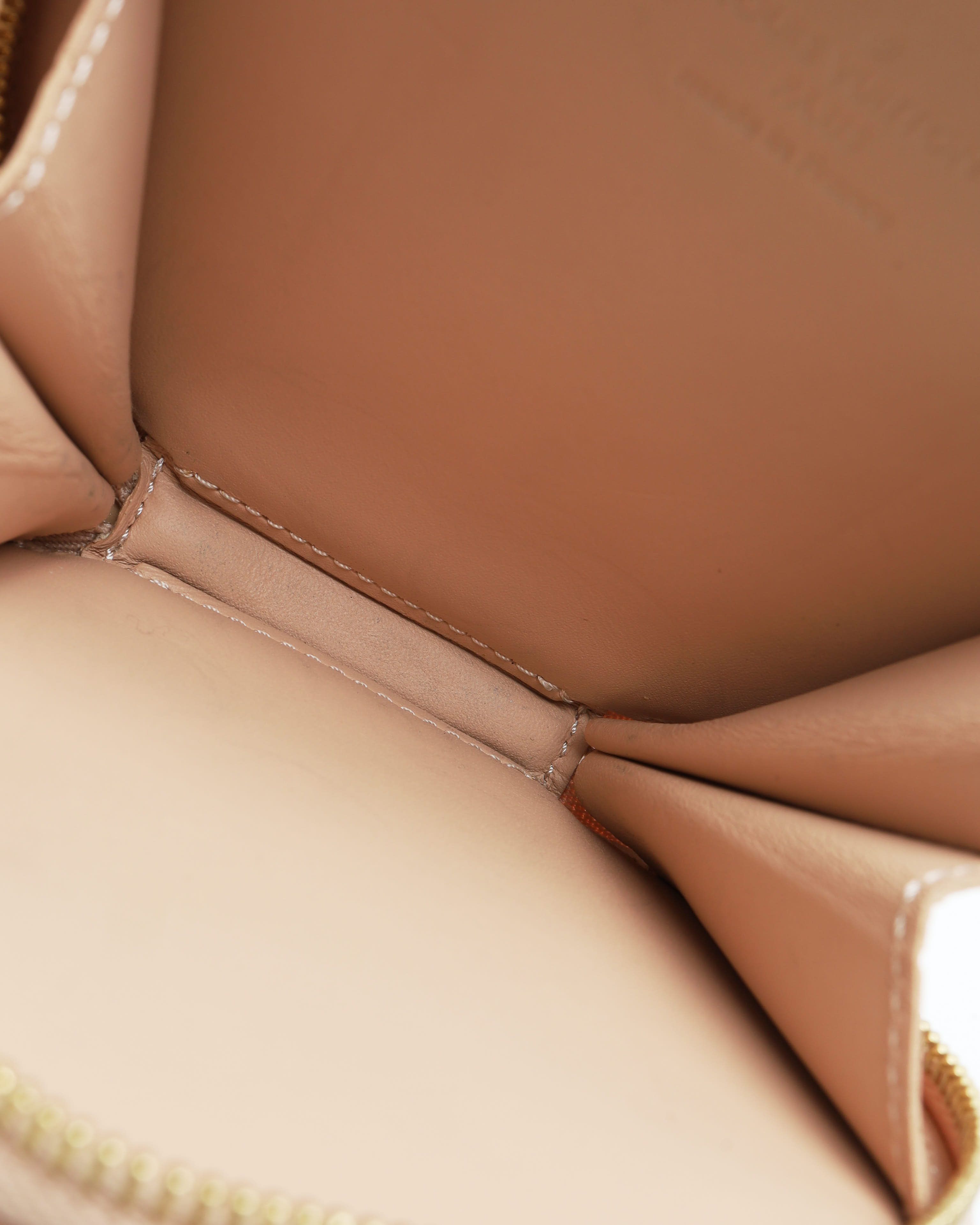 Pre-owned Louis Vuitton Monogram Vernis Coin Purse In Sand