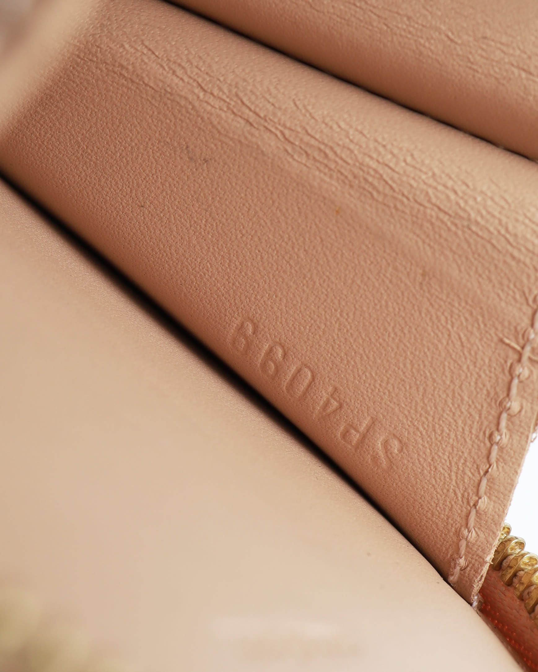 Pre-owned Louis Vuitton Monogram Vernis Coin Purse In Sand