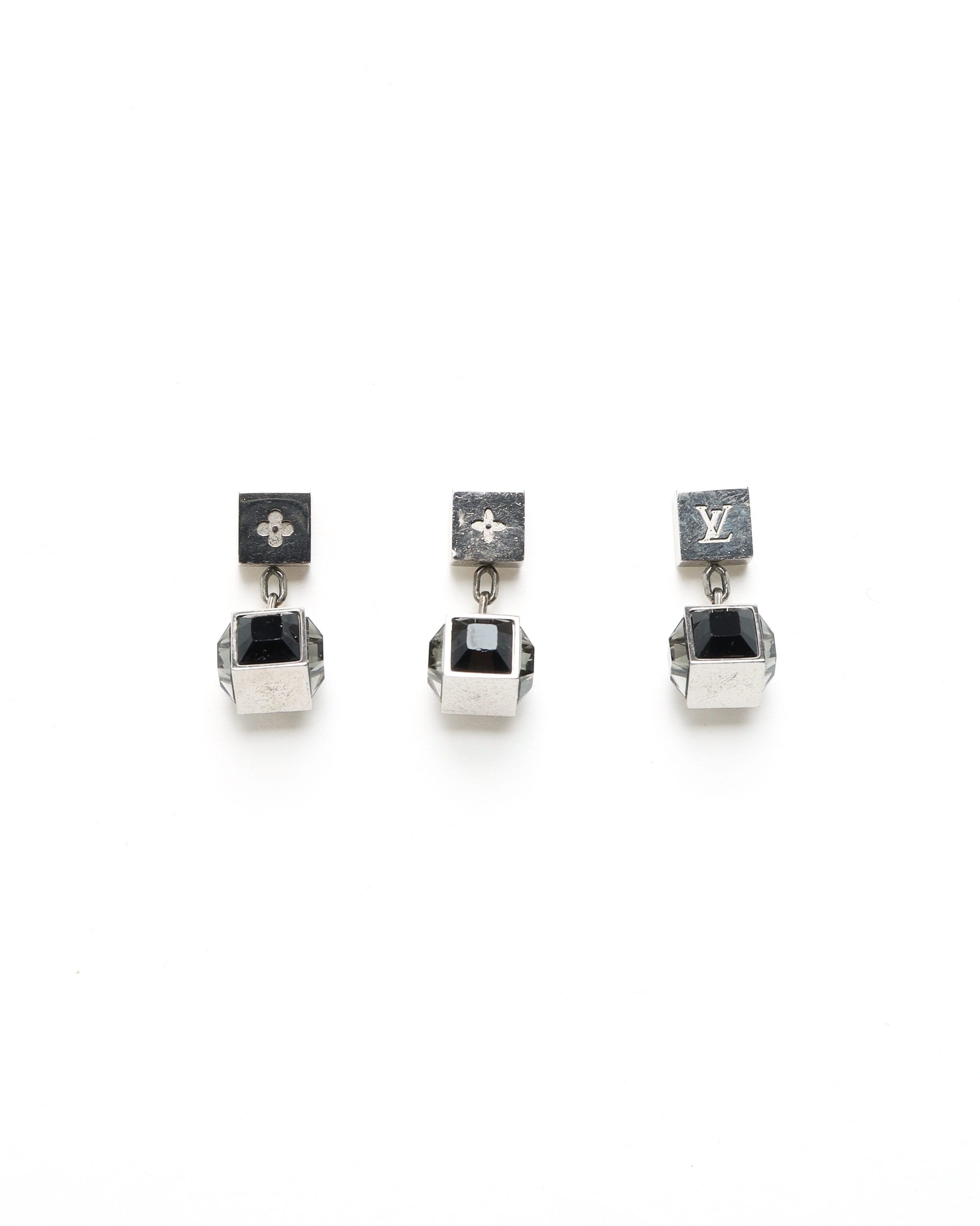 Pre-owned Louis Vuitton Kub Earrings In Silver
