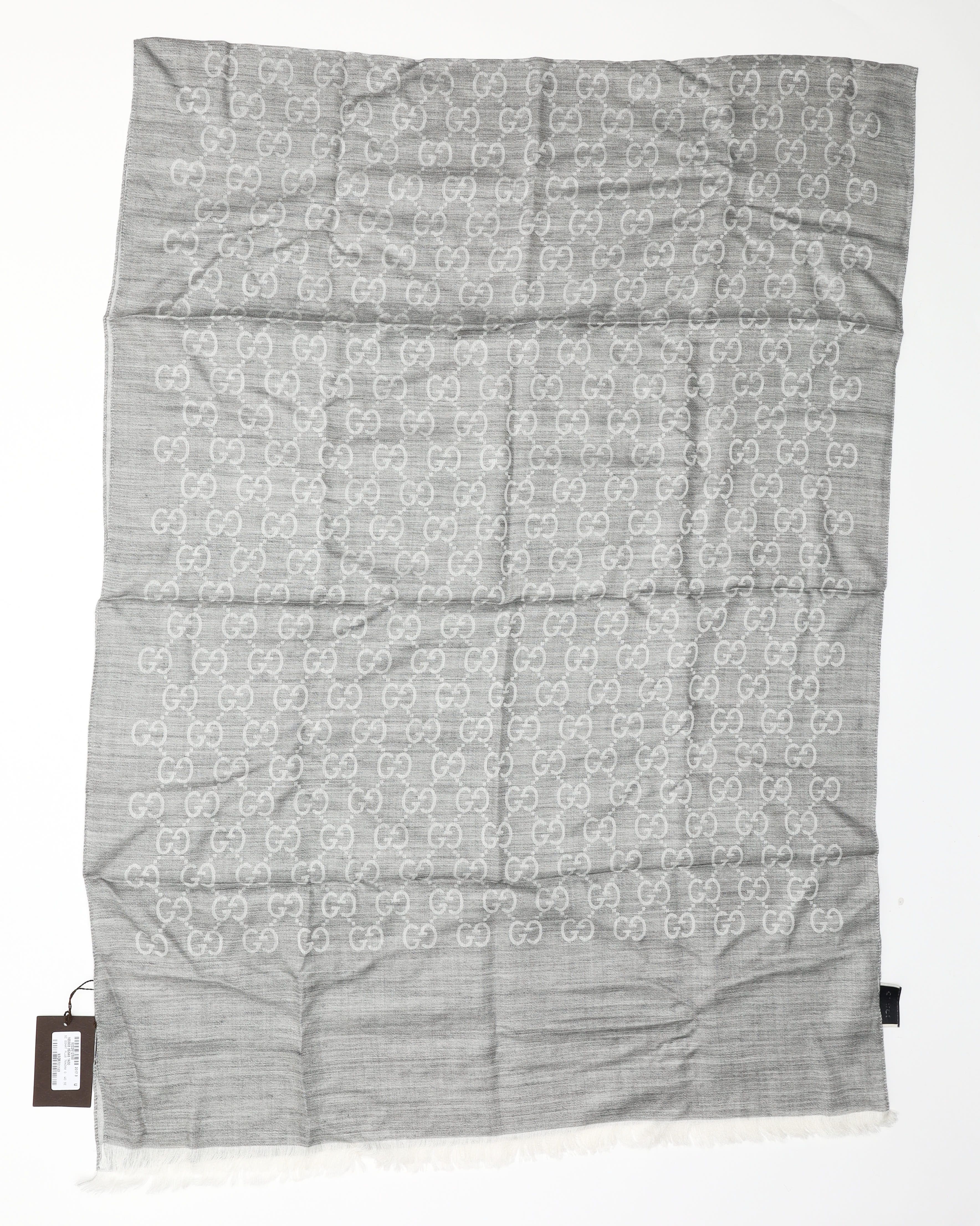 Gucci 200 Ssima Wool Scarf In Gray