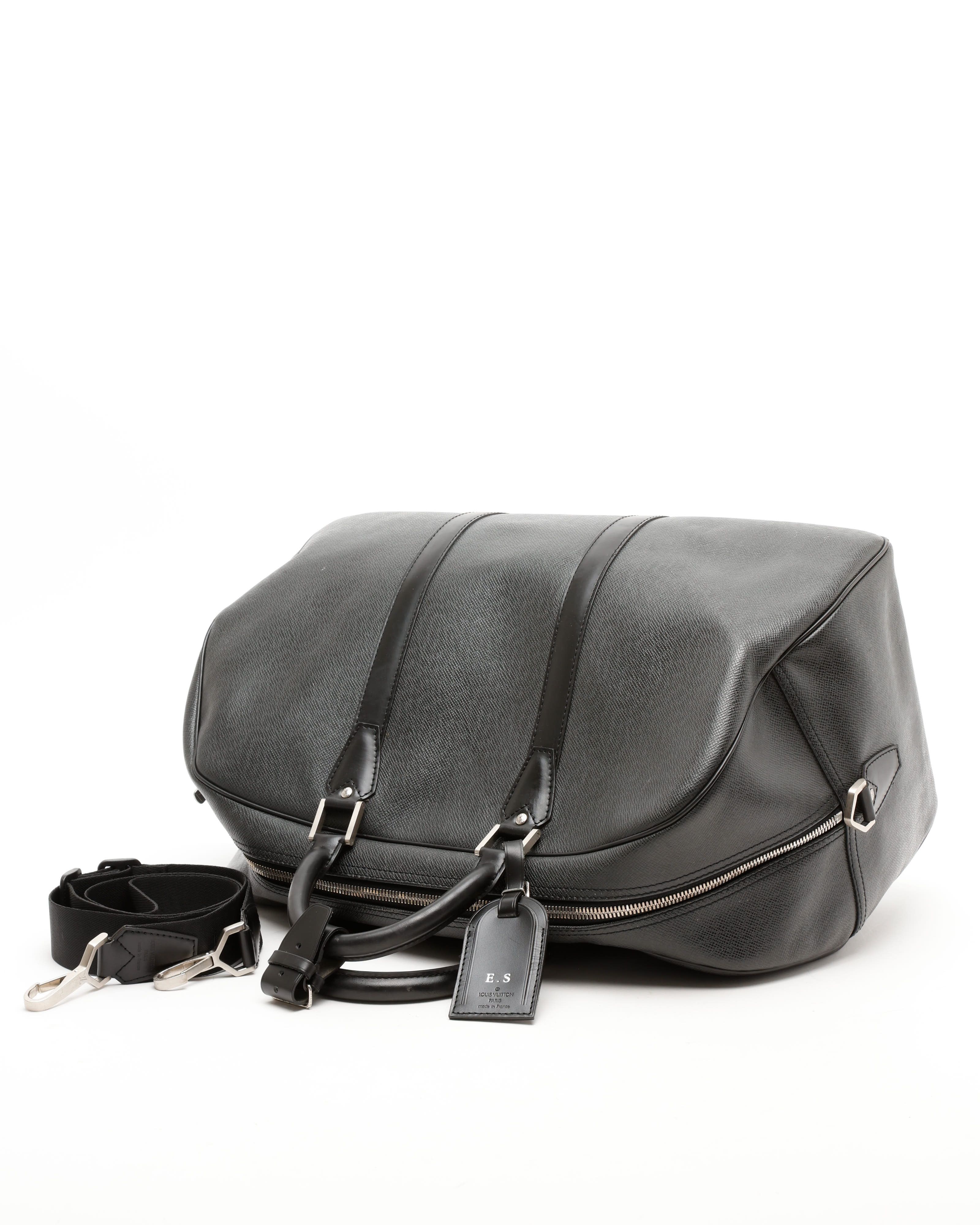 LOUIS VUITTON Pre-owned Taiga Kendall Pm Weekend Bag In Black