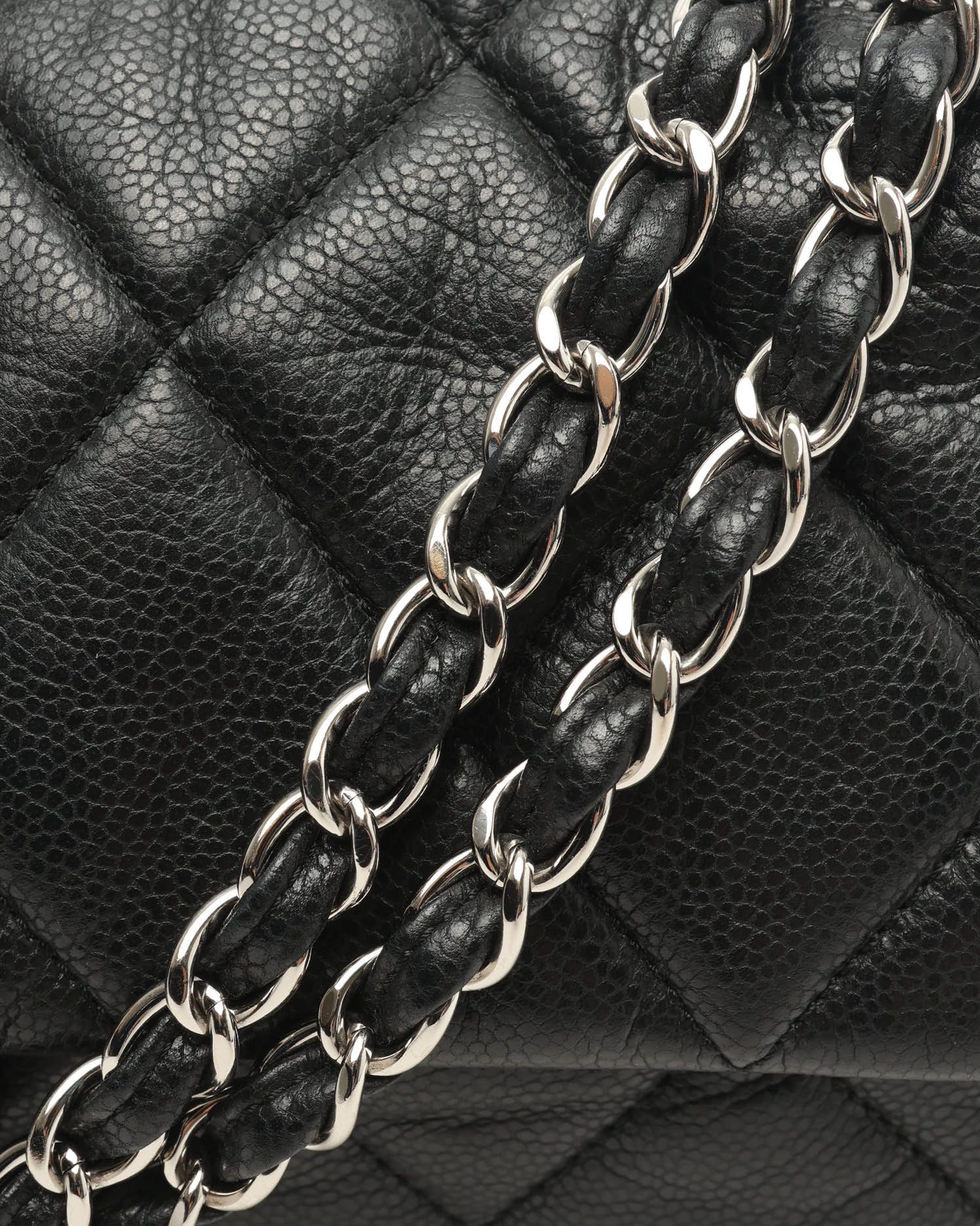 CHANEL Pre-owned Caviar Jumbo Easy Flap Bag In Black