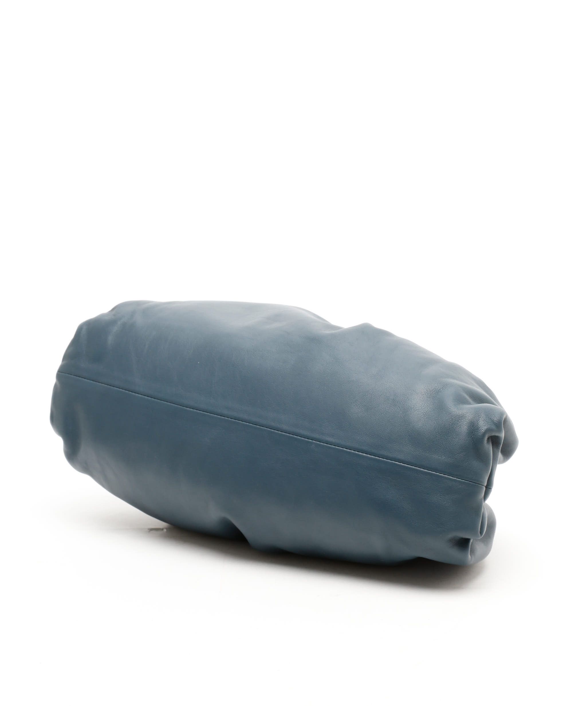 Bottega Veneta The Pouch In Blue