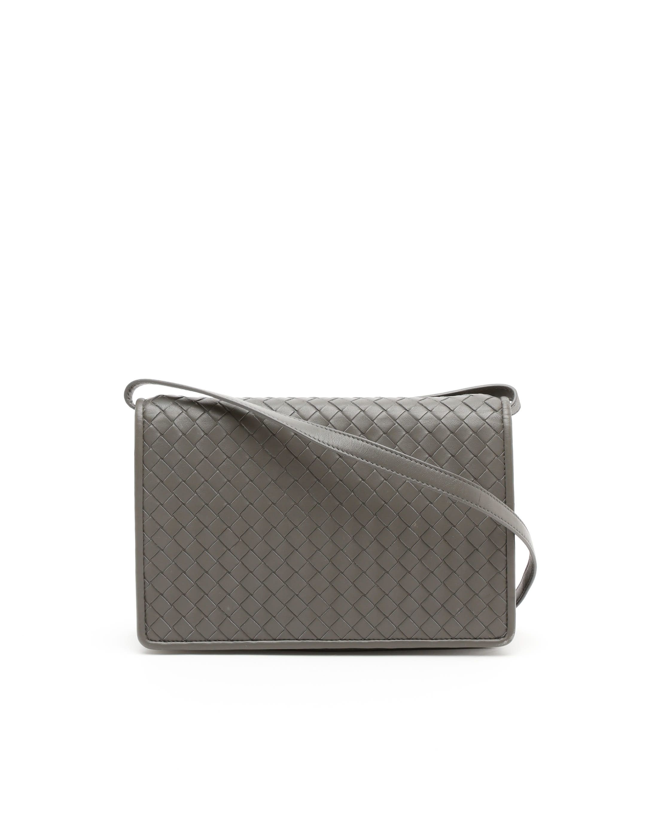 Bottega Veneta Intrecciato Flap Bag In Gray