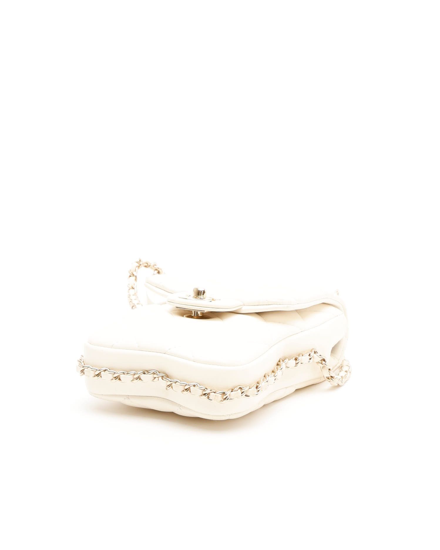 Pre-owned Chanel Pearl Chain Around Phone Clutch Bag In White