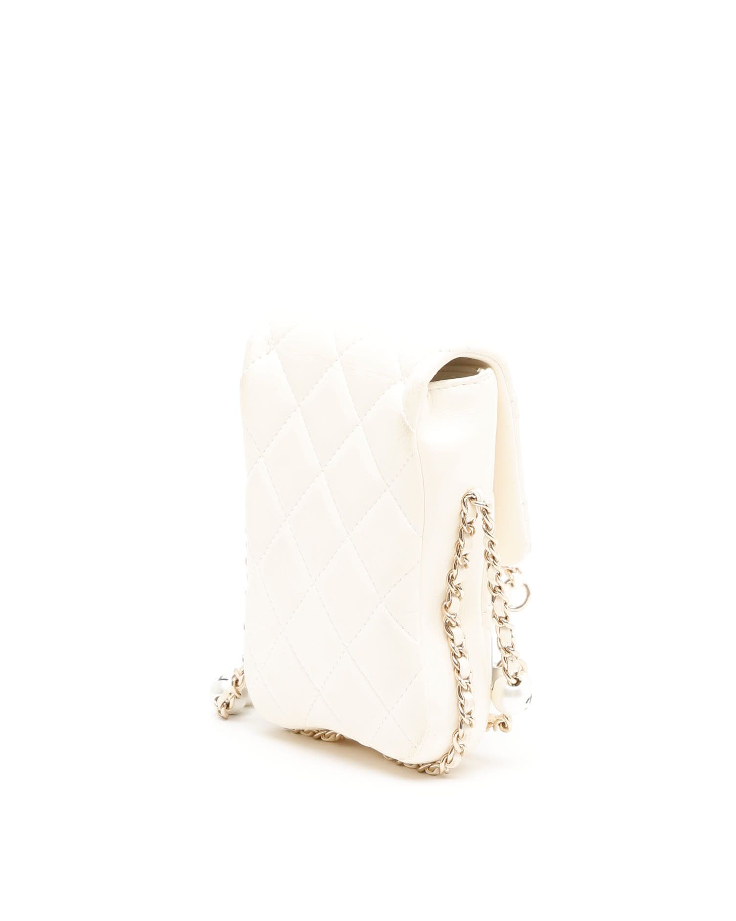 Pre-owned Chanel Pearl Chain Around Phone Clutch Bag In White