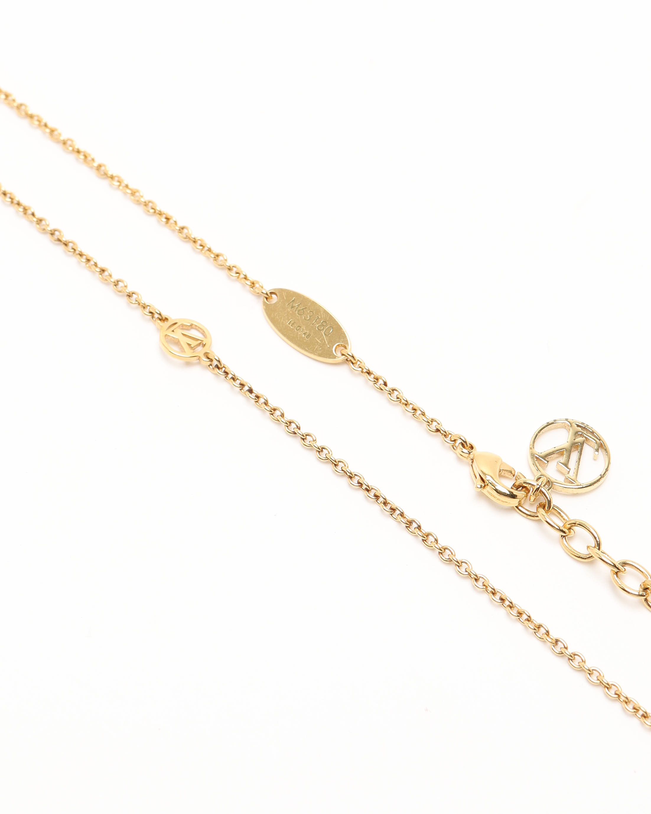 Pre-owned Louis Vuitton Essential V Necklace In Gold