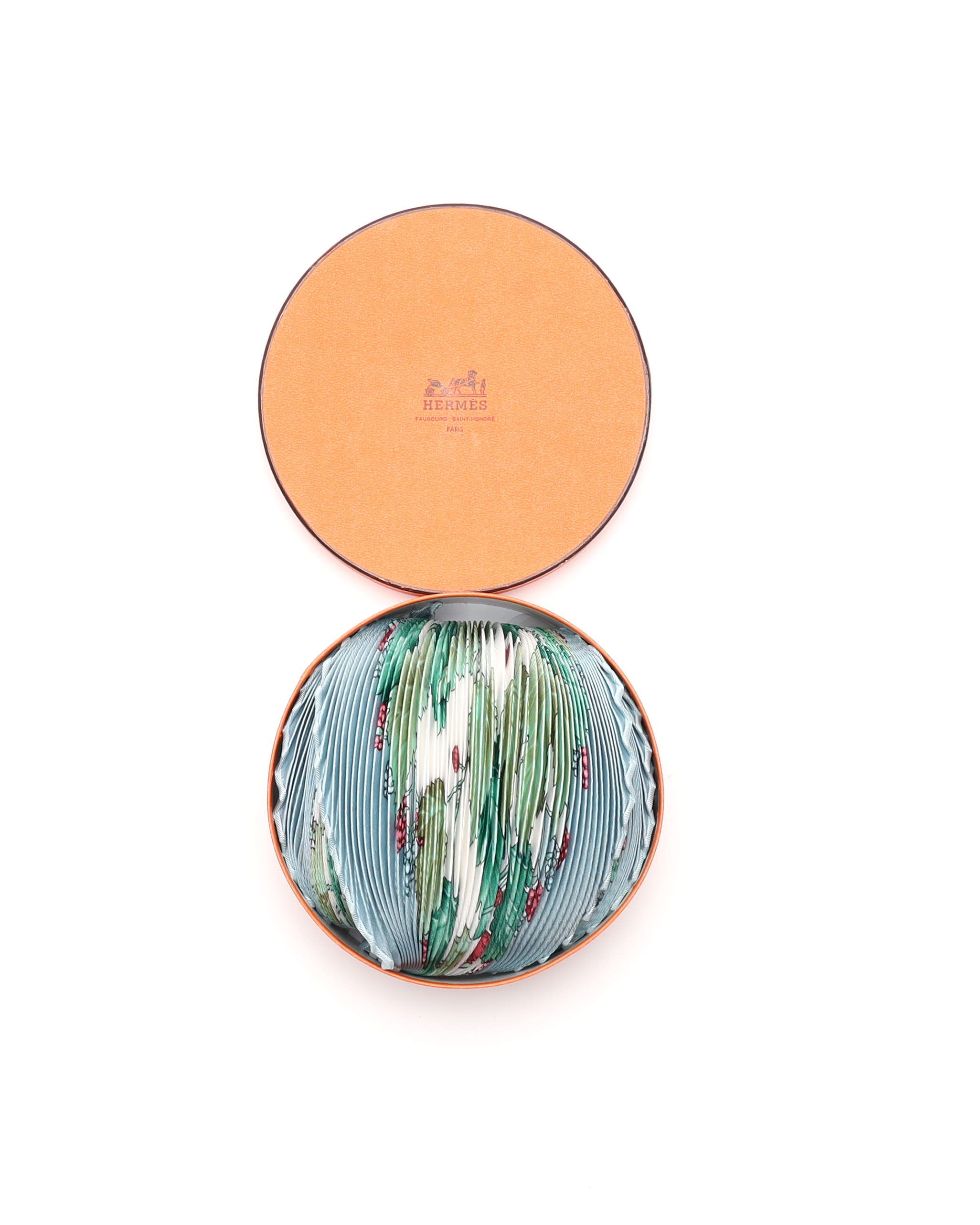 Pre-owned Hermes Hermès L'arbre De Soie Pleated Scarf 130 In Multi