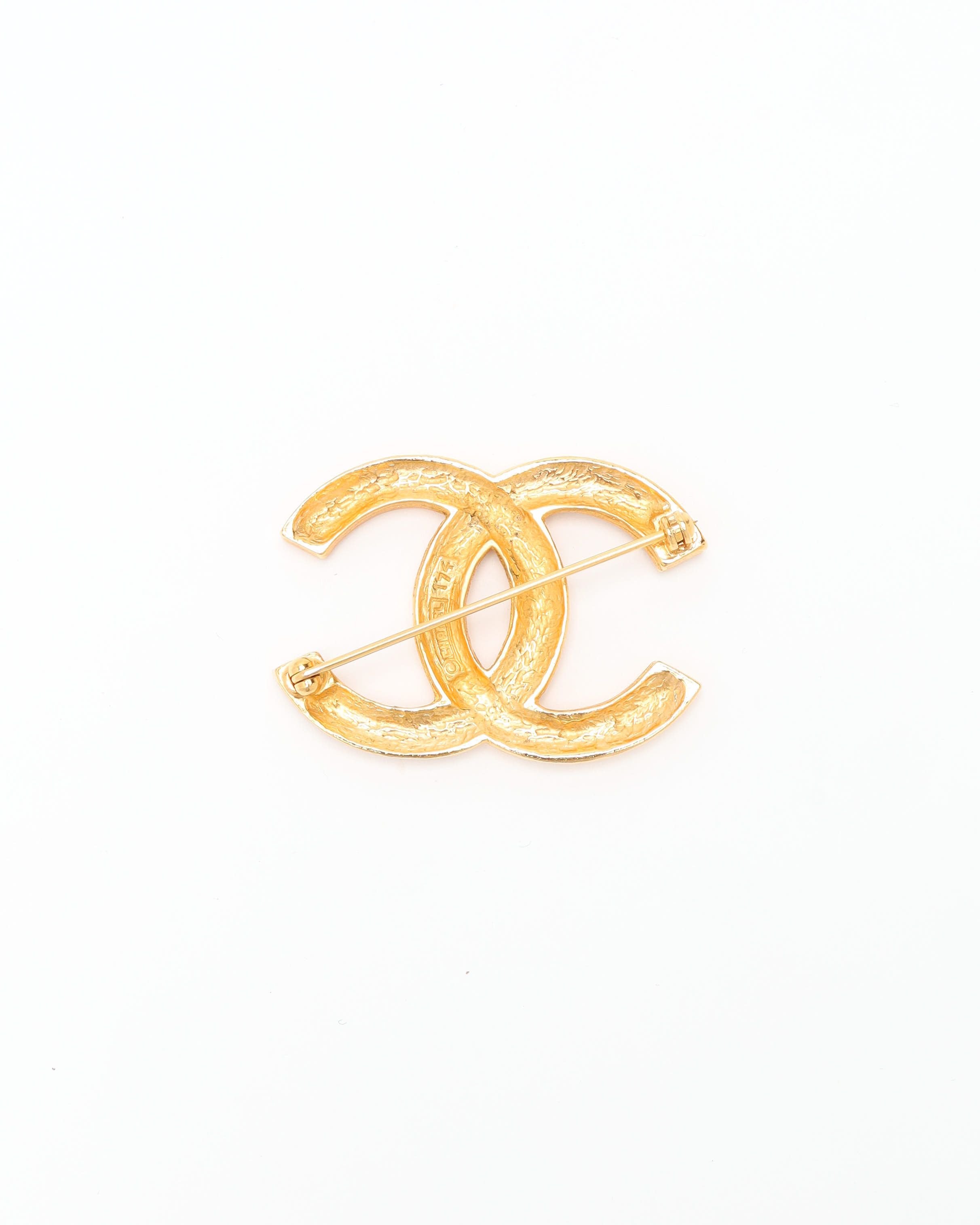 Pre-owned Chanel Coco Mark Rhinestone Brooch In Gold
