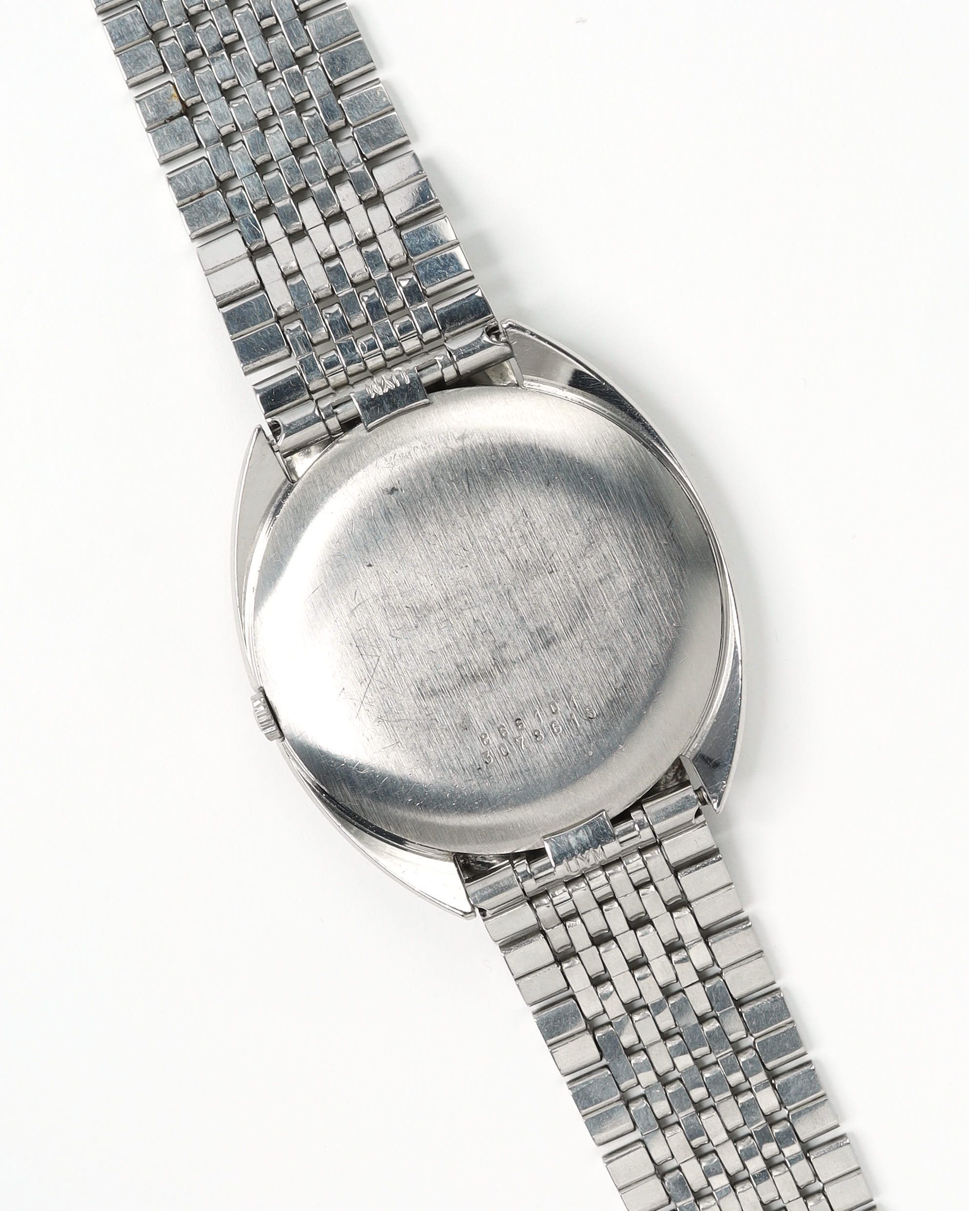 Universal Geneve Universal Genève White Shadow 35mm Ref 866101 Watch In White