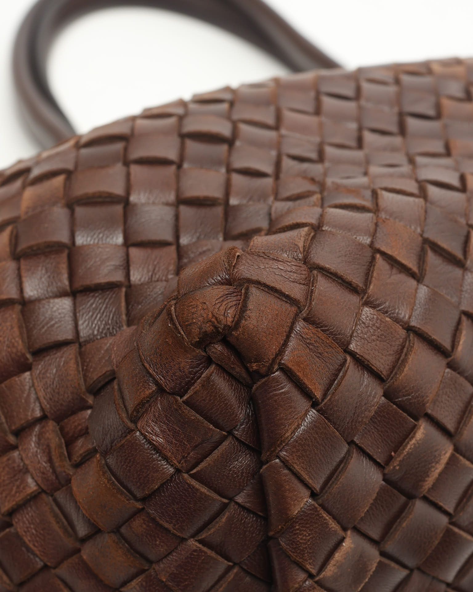 Bottega Veneta Intrecciato Cabat Gm Tote Bag In Brown