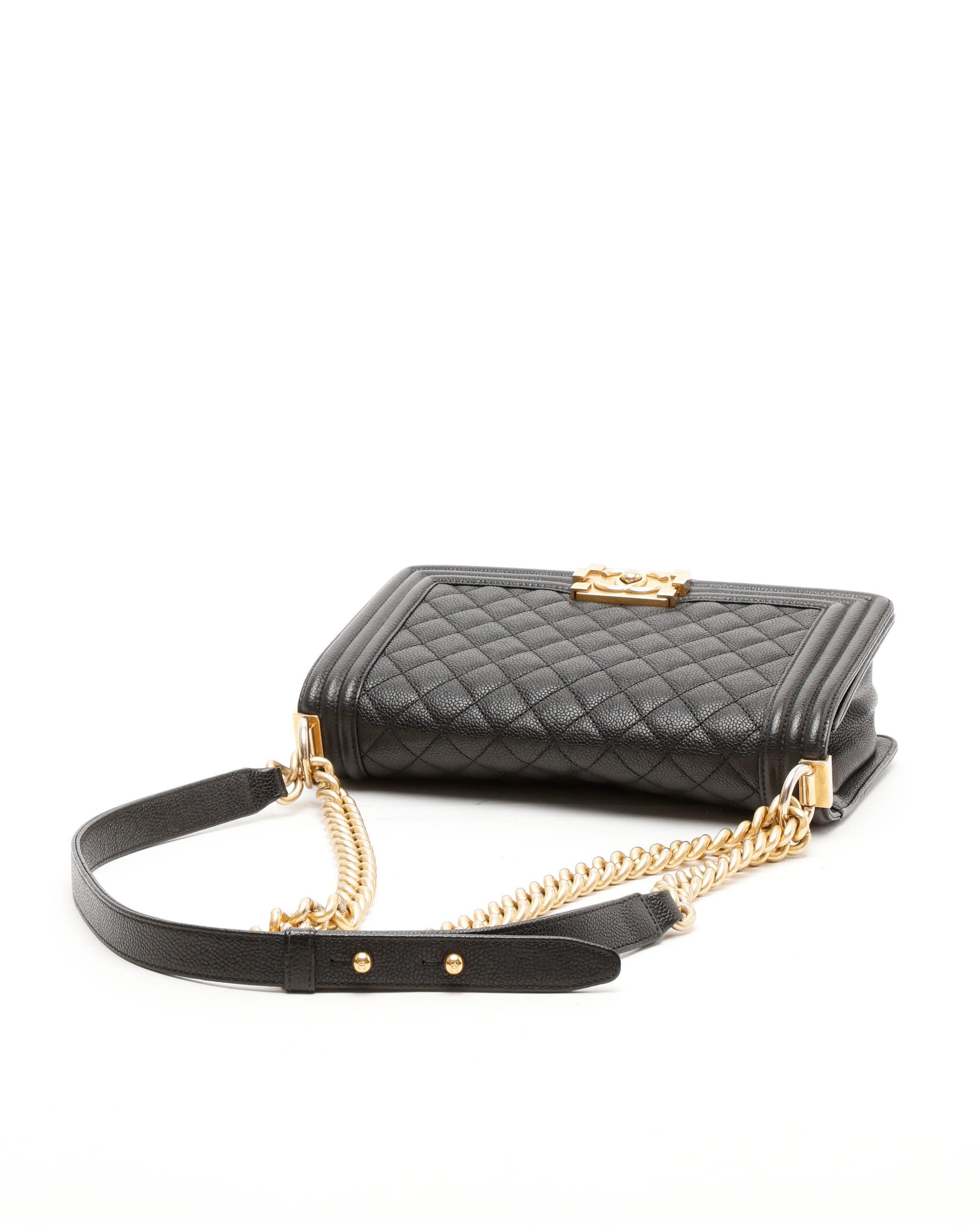 CHANEL Pre-owned Caviar Medium Boy Bag In Black
