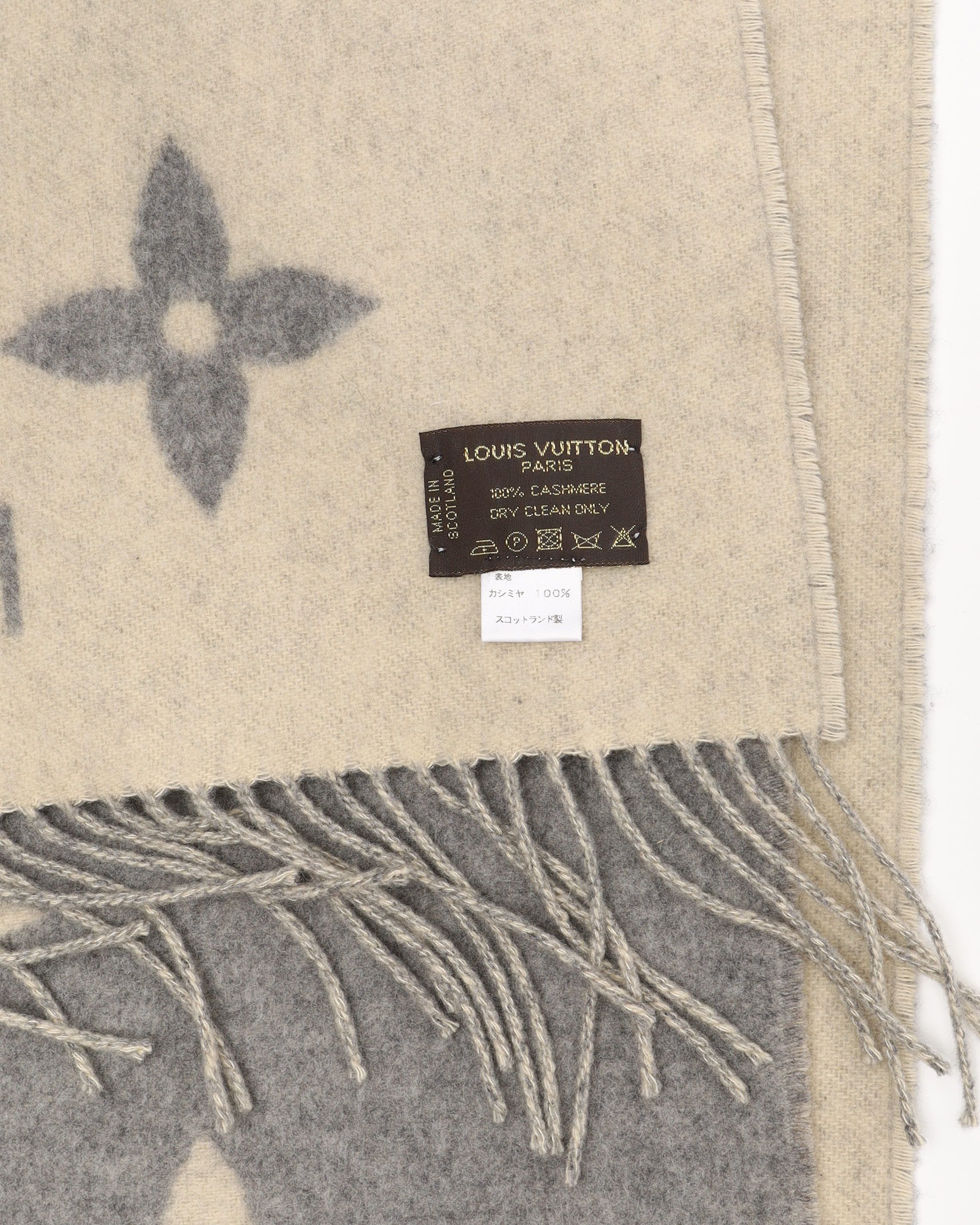 Pre-owned Louis Vuitton Reykjavik Cashmere Scarf In Multi