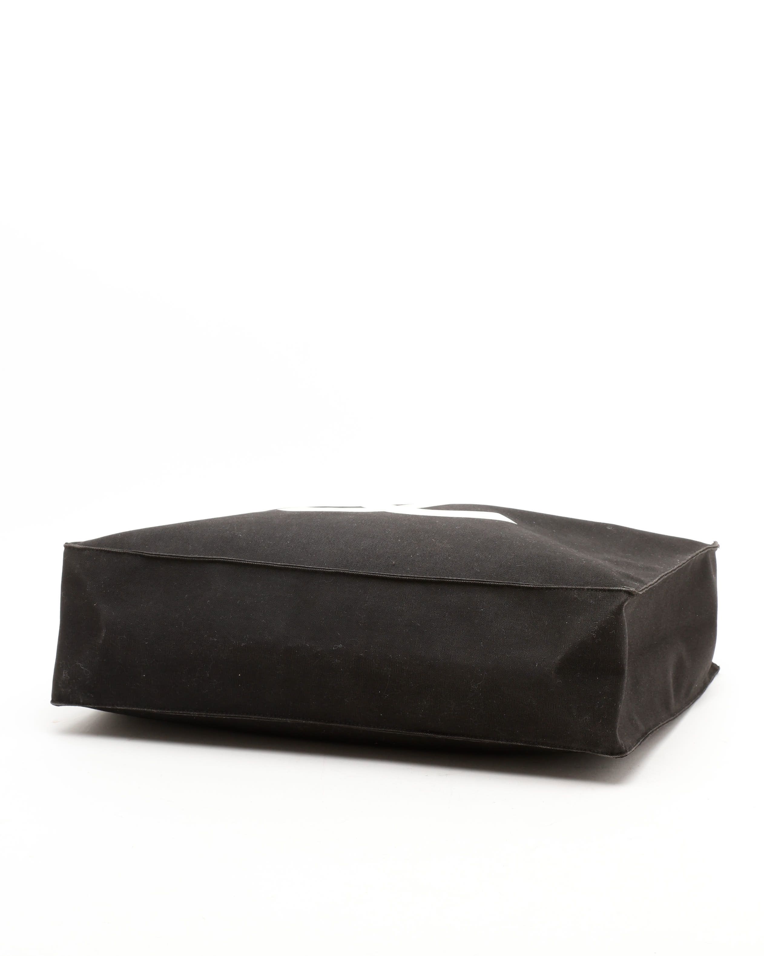 CHANEL Pre-owned Cc Chain Tote Bag In Black