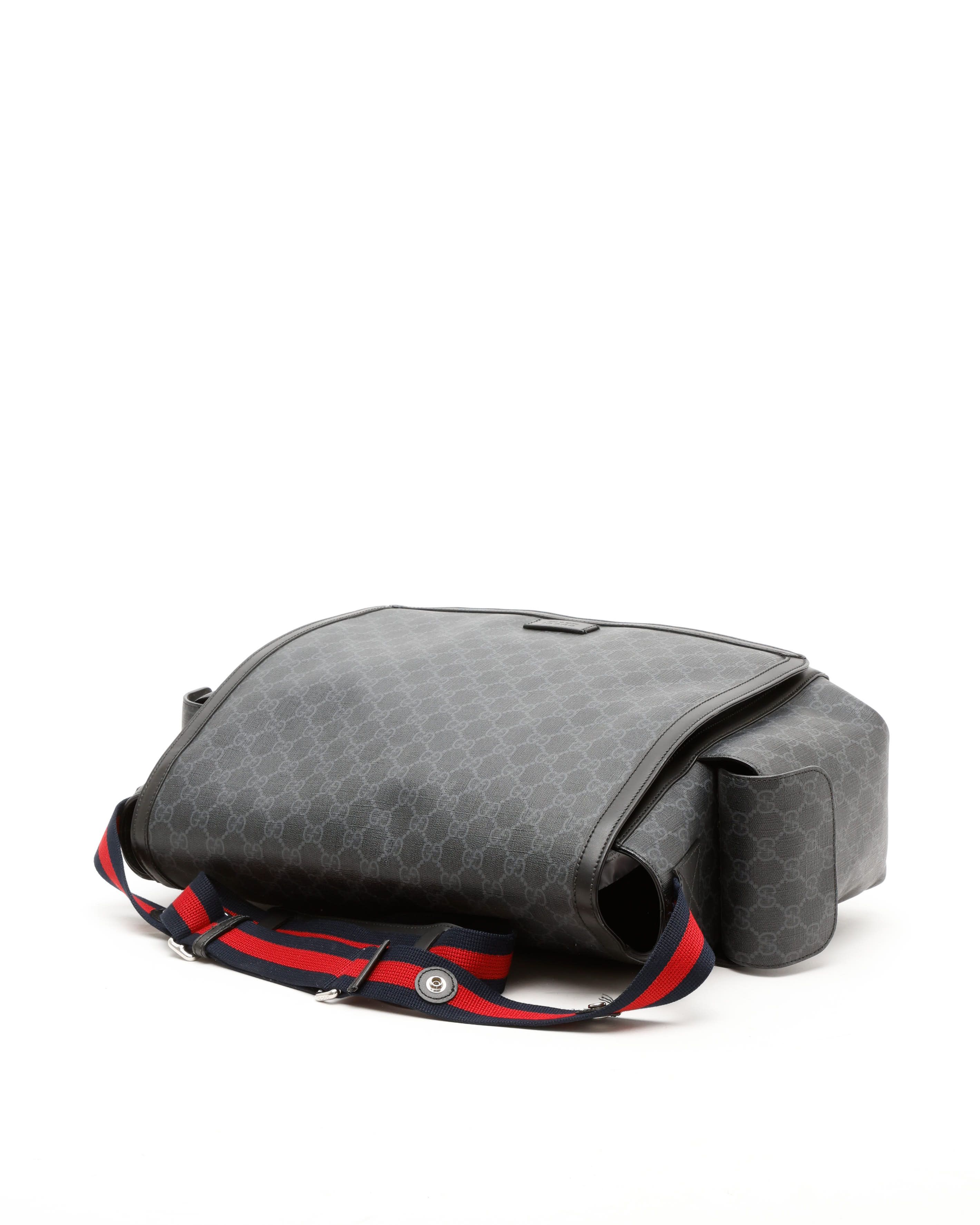 Gucci Gg Supreme Diaper Bag In Black