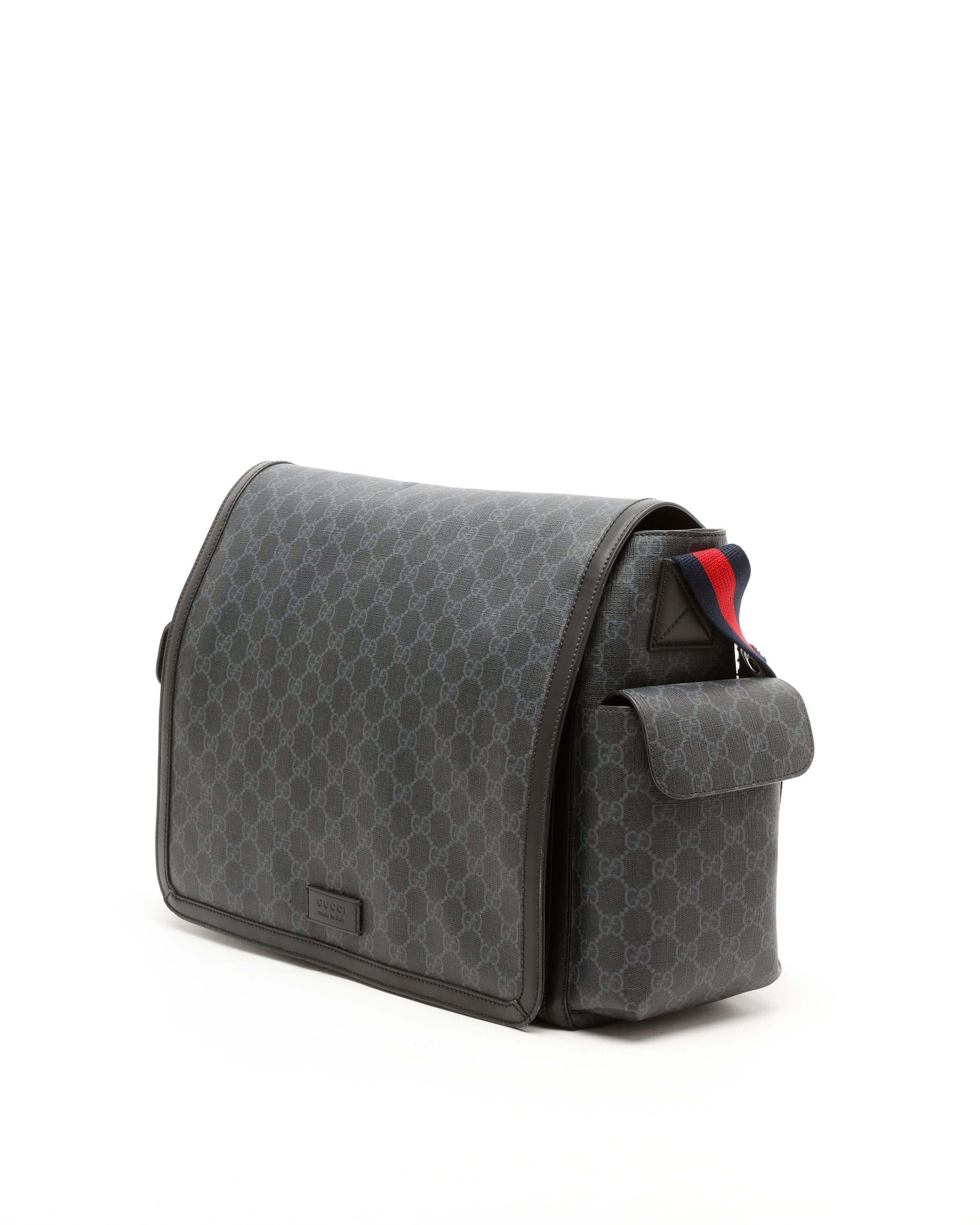 Gucci Gg Supreme Diaper Bag In Black