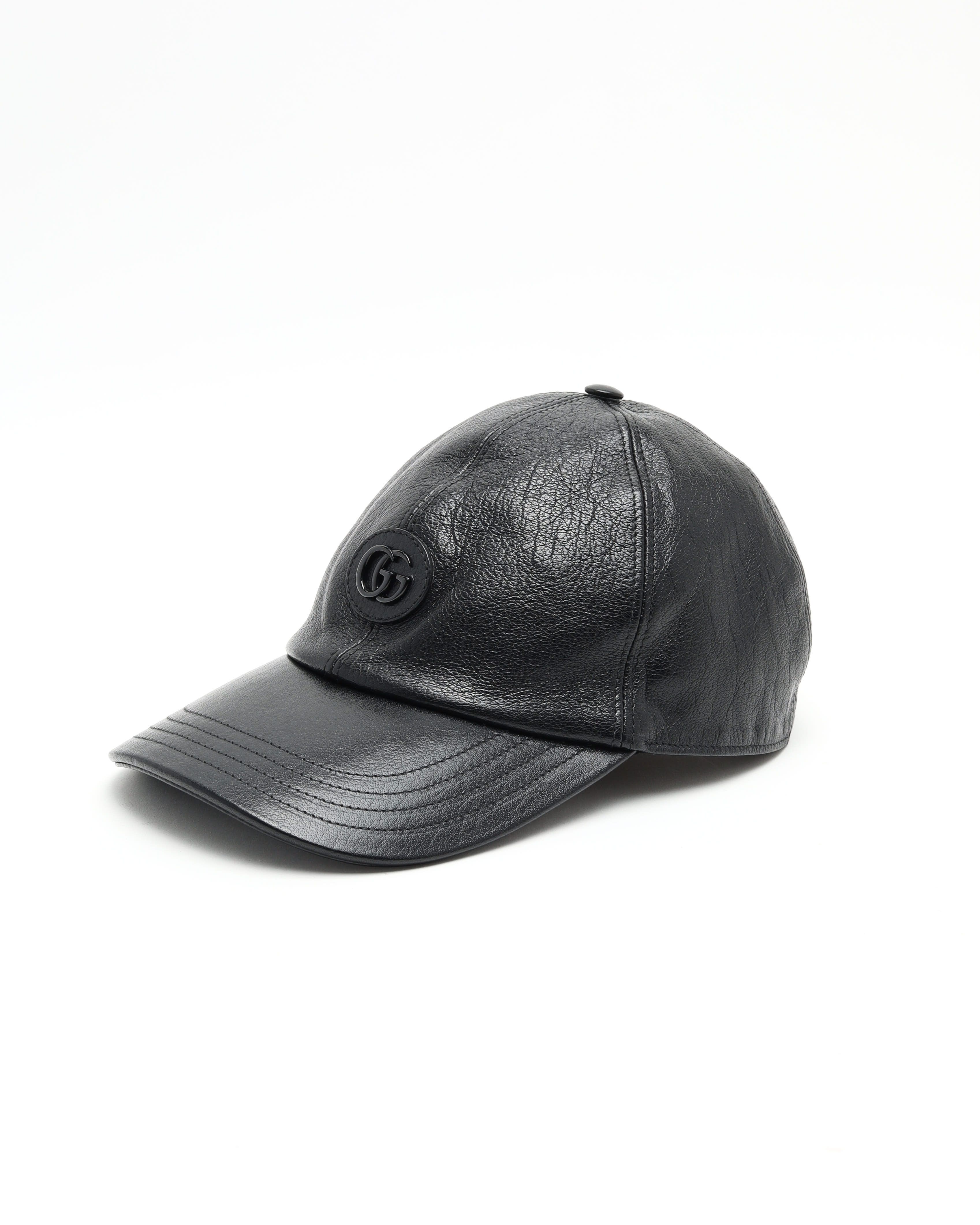 Gucci Gg Leather Cap In Black