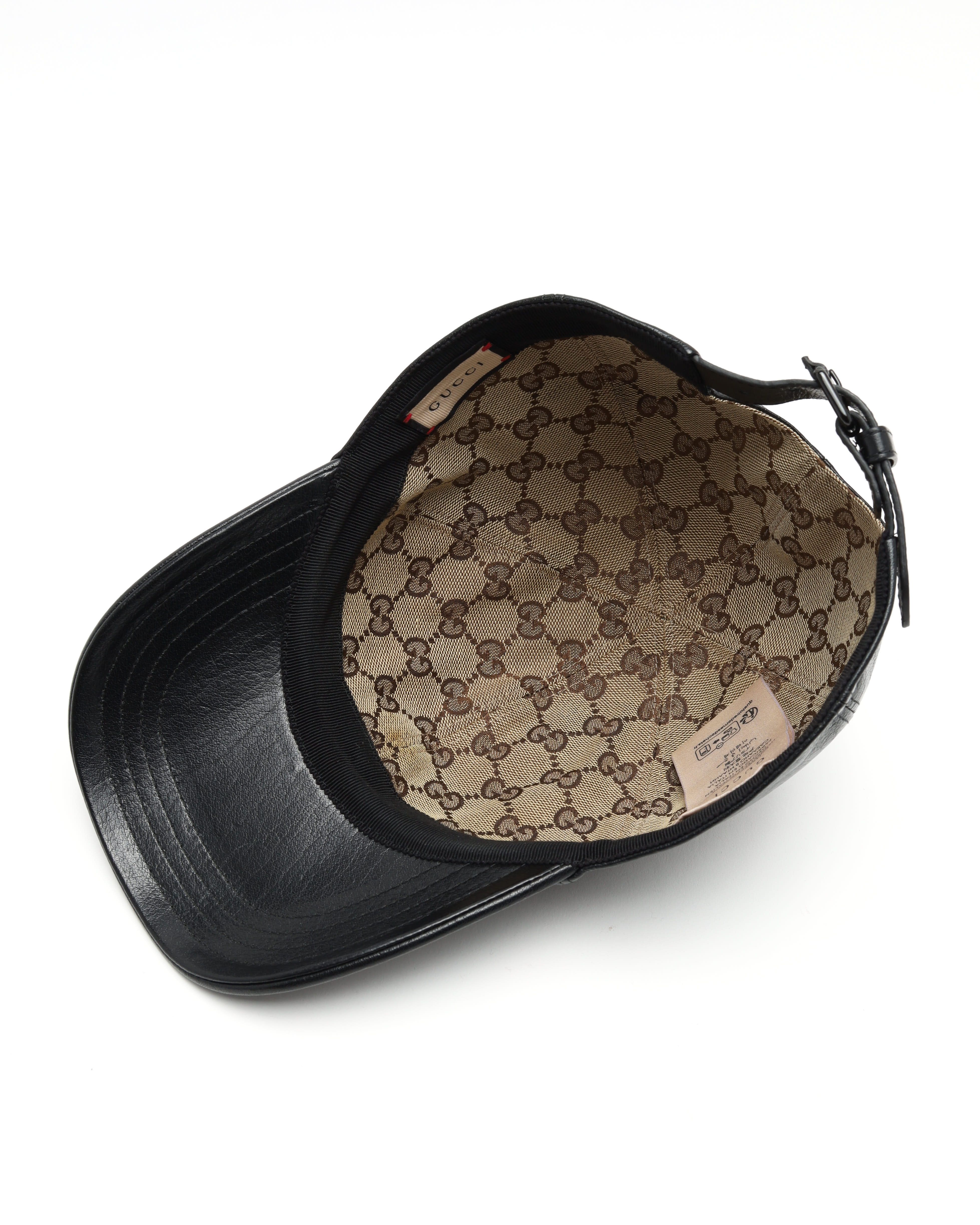 Gucci Gg Leather Cap In Black