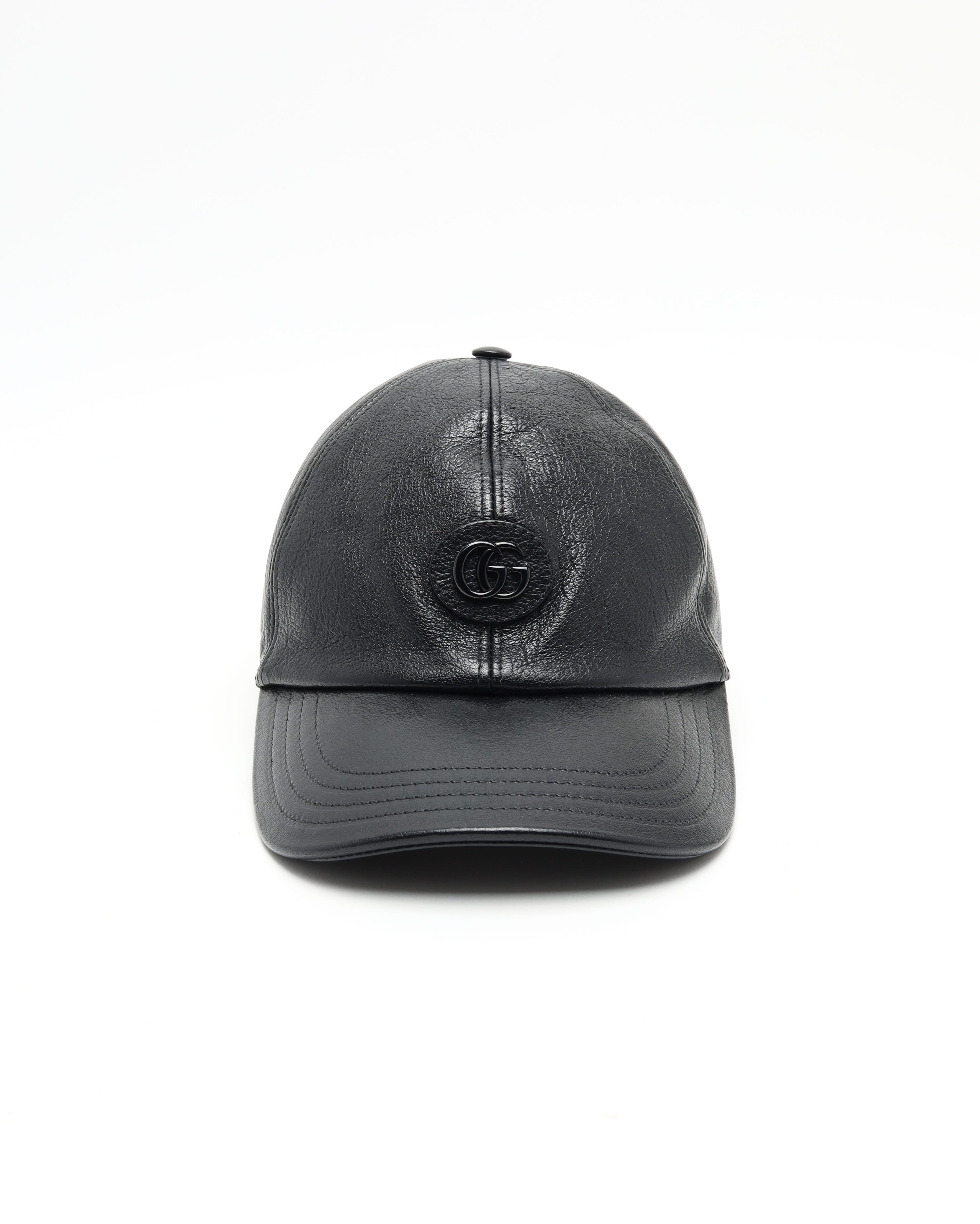 Gucci Gg Leather Cap In Black